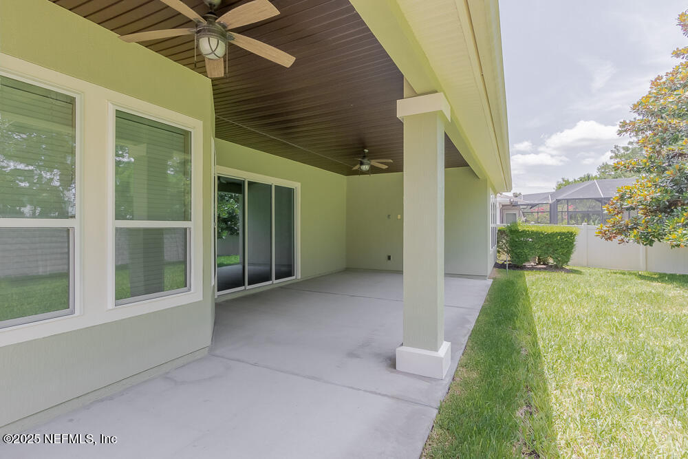 3560 CROSSVIEW Drive