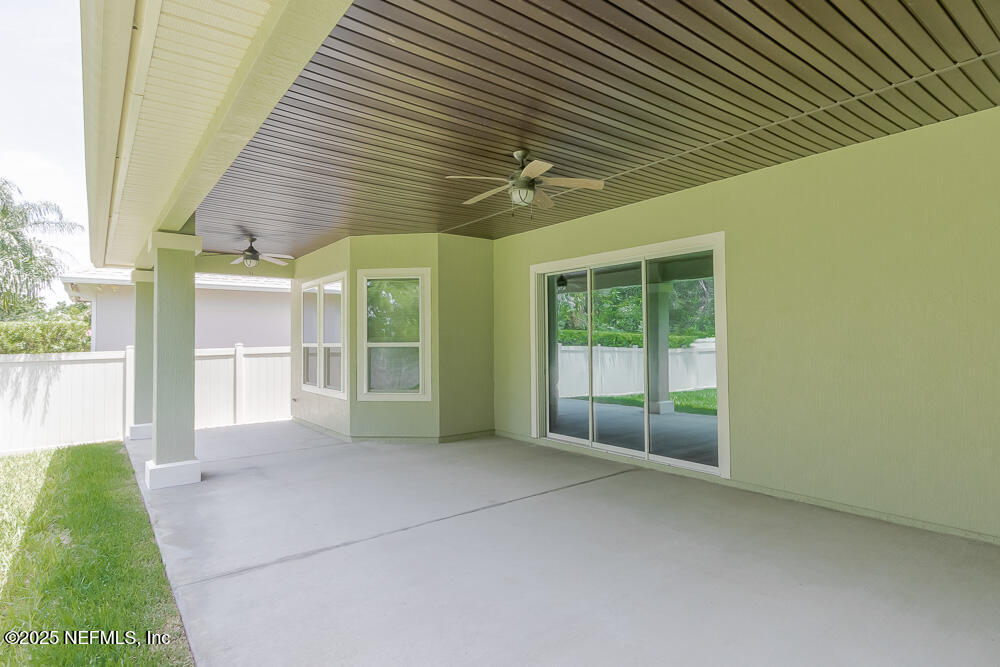 3560 CROSSVIEW Drive