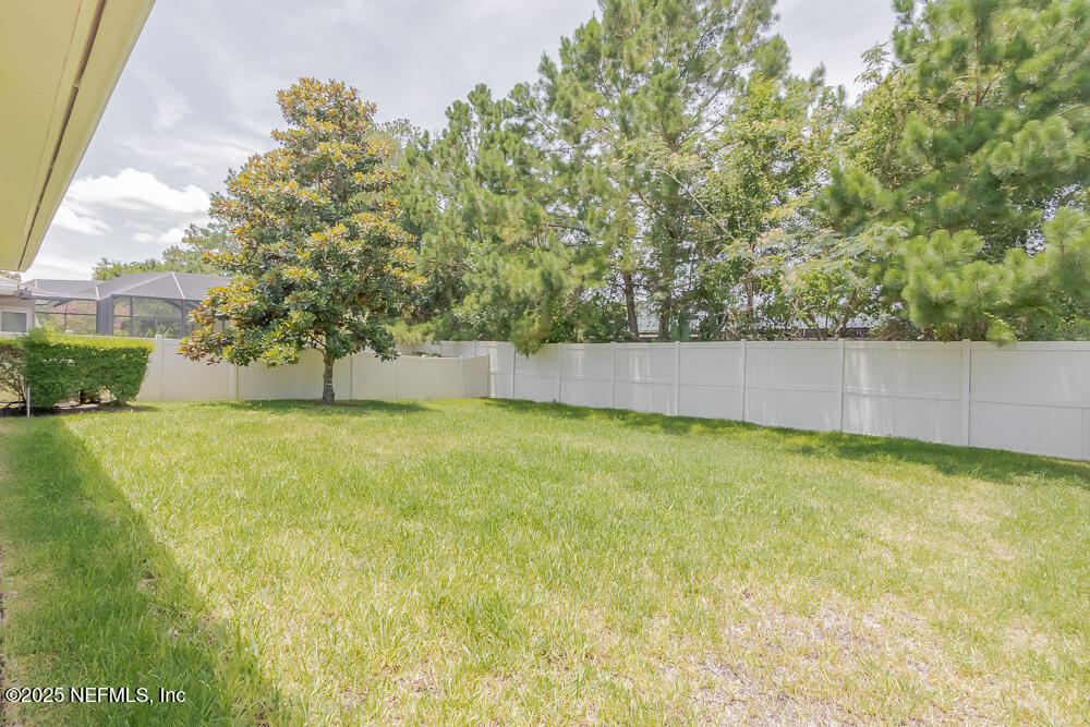 3560 CROSSVIEW Drive