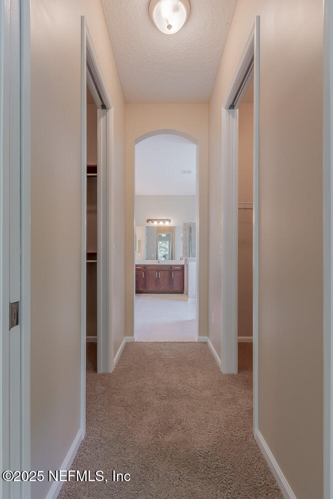 3560 CROSSVIEW Drive