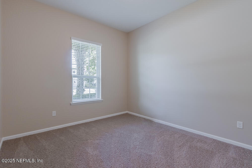 3560 CROSSVIEW Drive