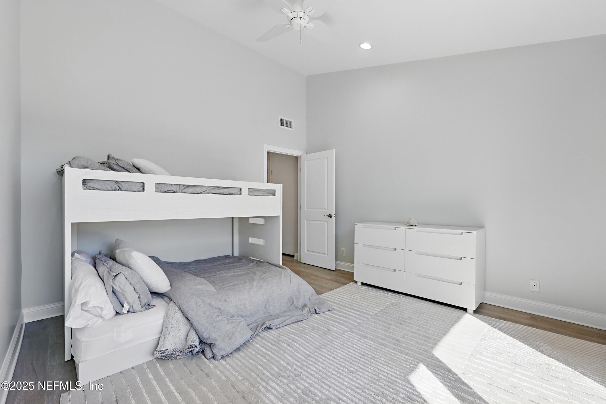 746 SPINNAKERS REACH Drive