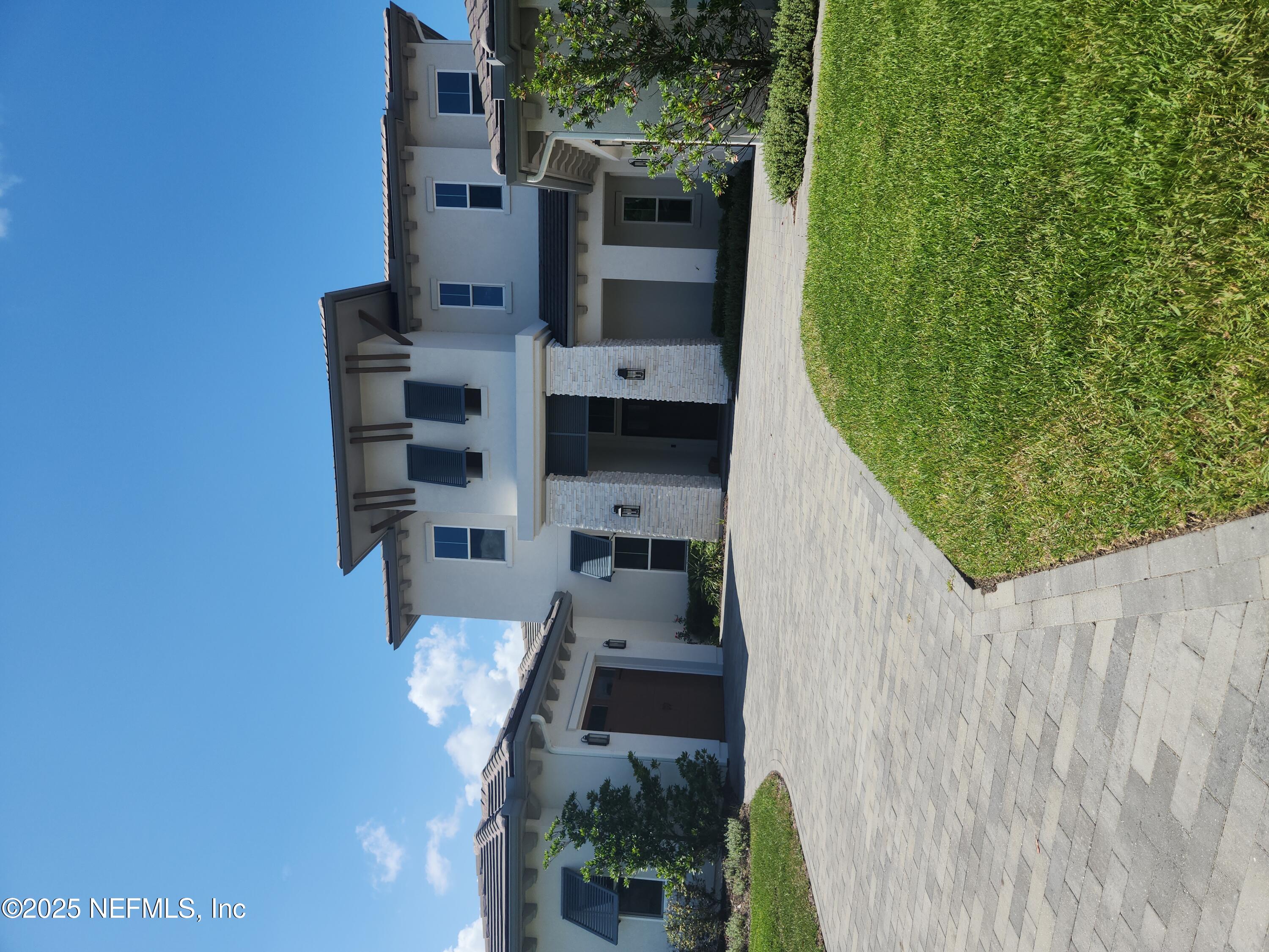 102 QUADRILLE Way