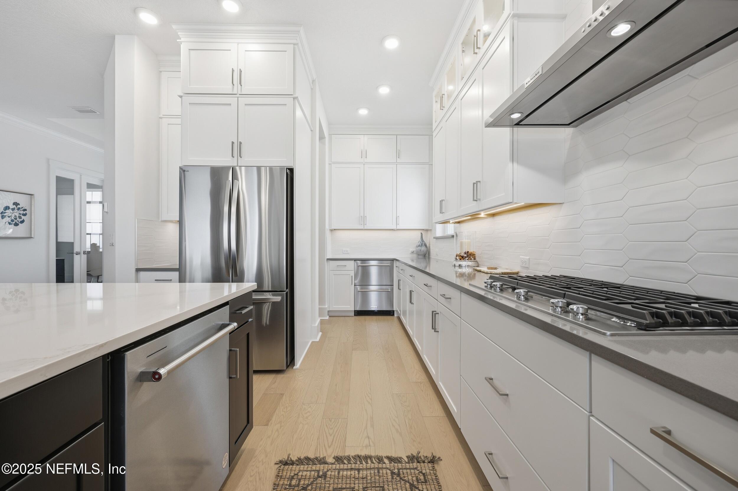 12191 STILLWOOD PINES Boulevard