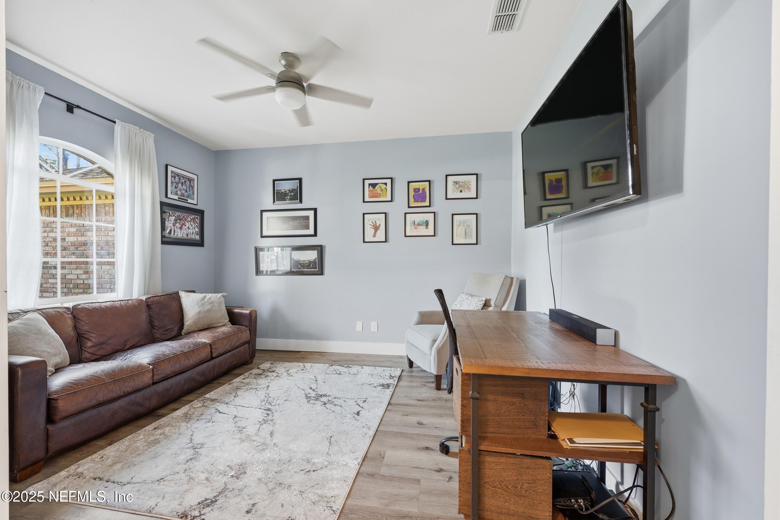 1532 ASHFORD OAKS Way