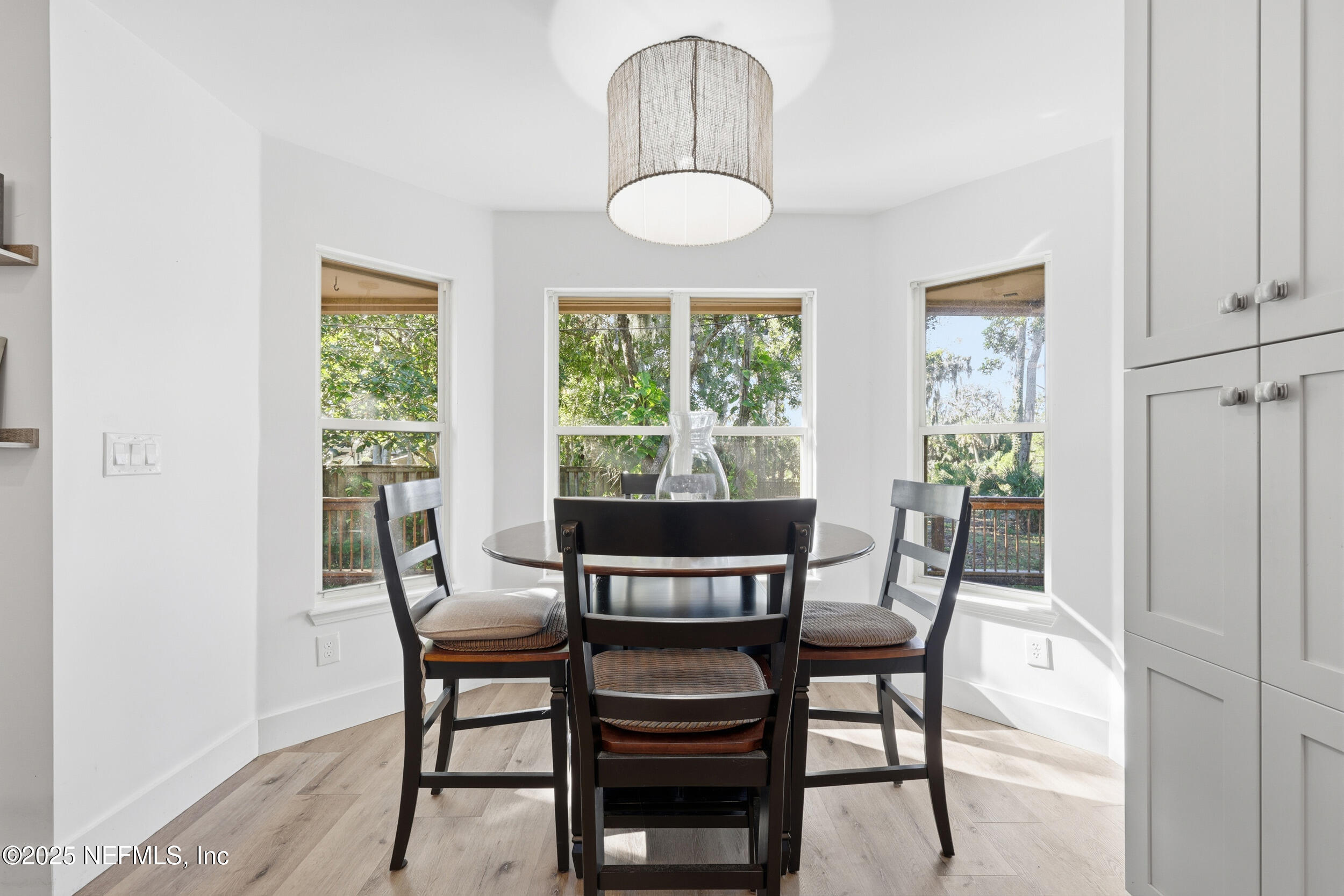 1532 ASHFORD OAKS Way