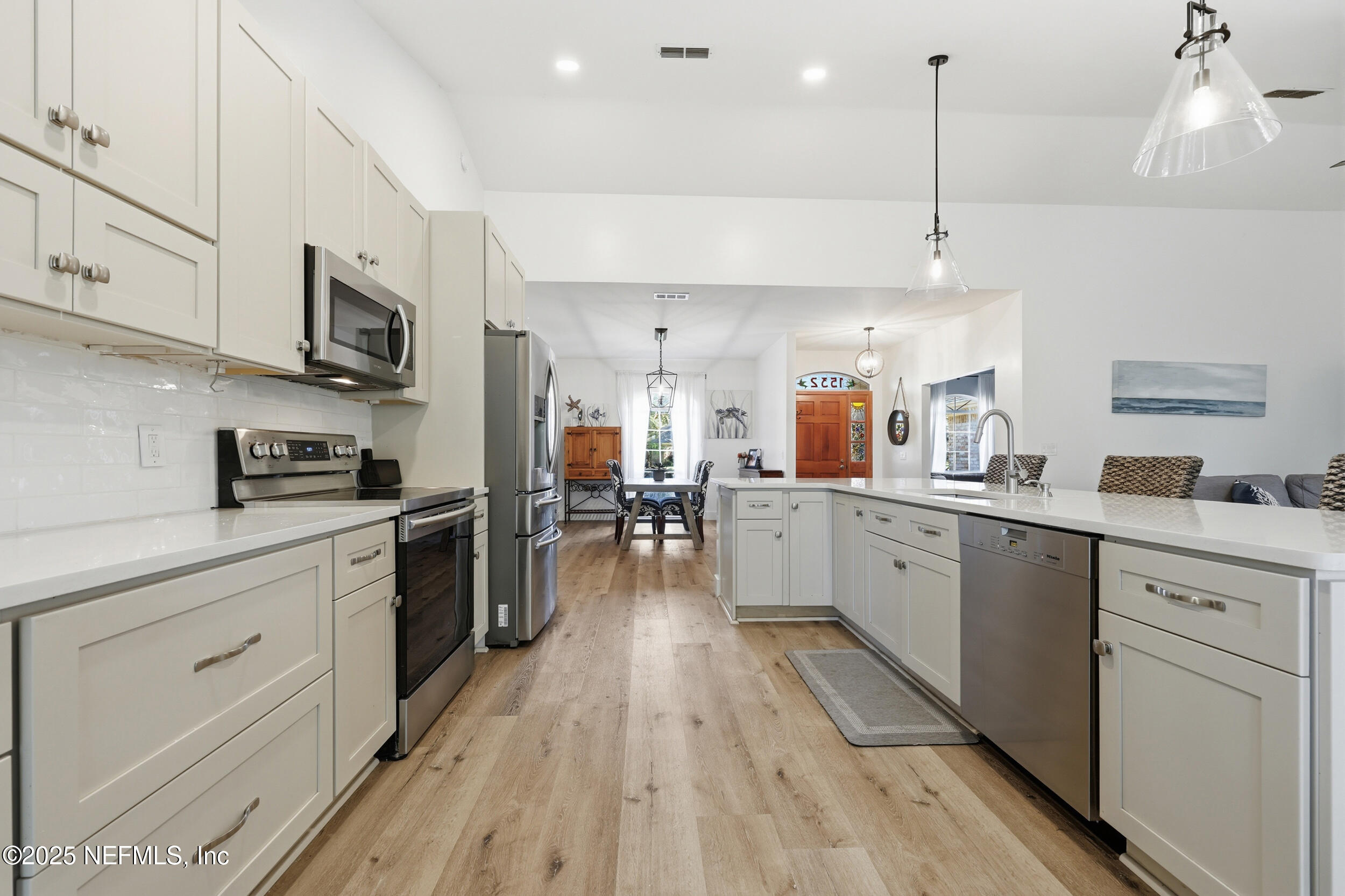 1532 ASHFORD OAKS Way