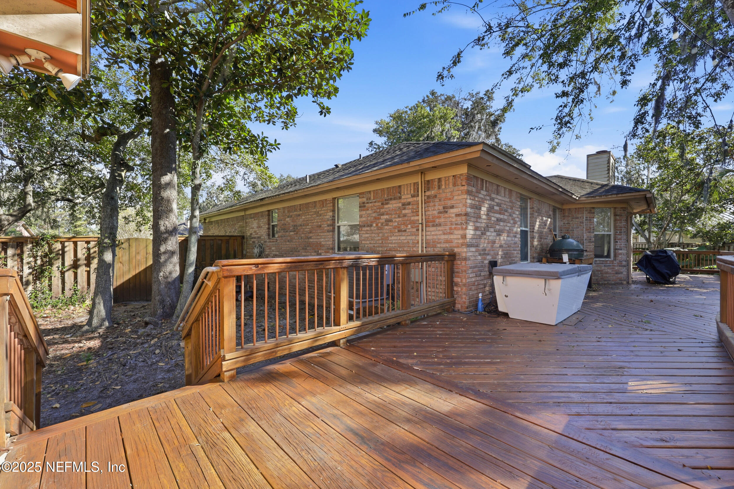 1532 ASHFORD OAKS Way