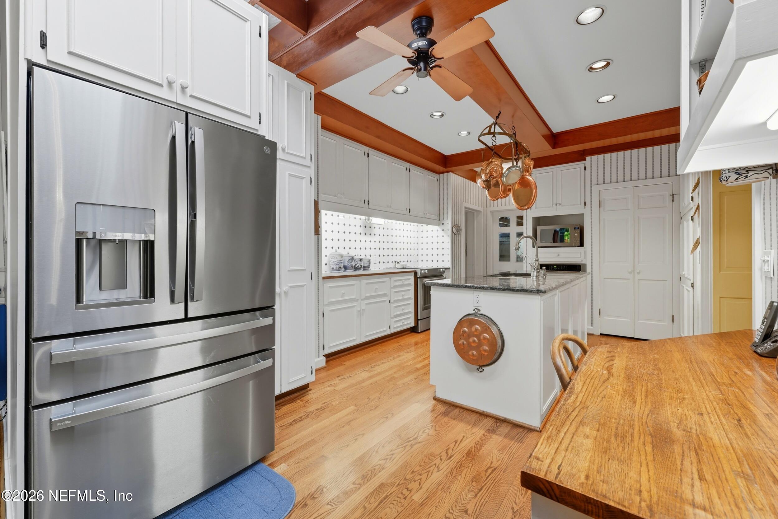 4854 ARAPAHOE Avenue