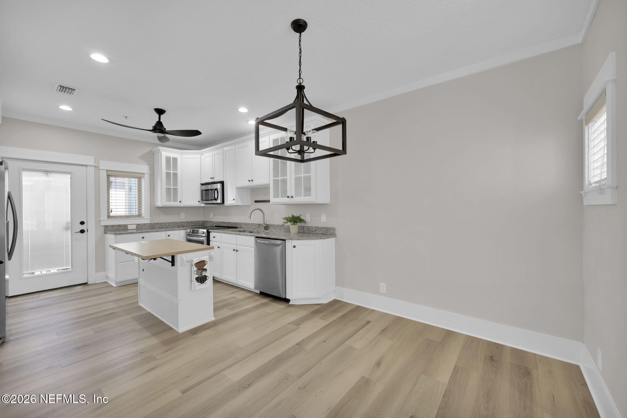 339 AHERN Street 4