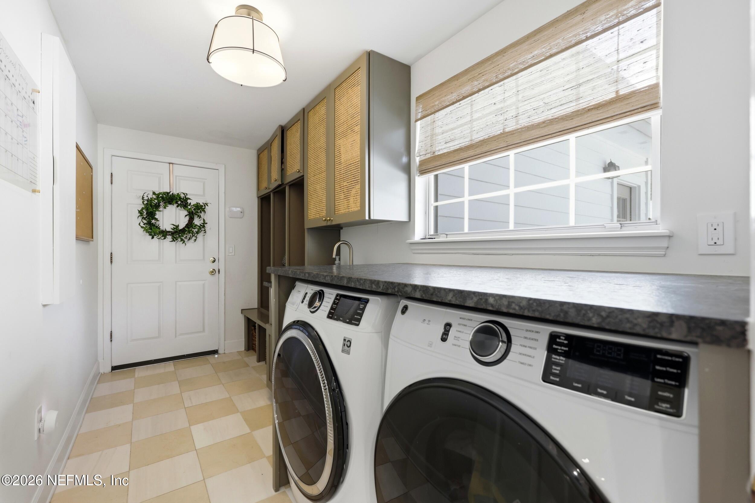 7042 CYPRESS BRIDGE Drive S