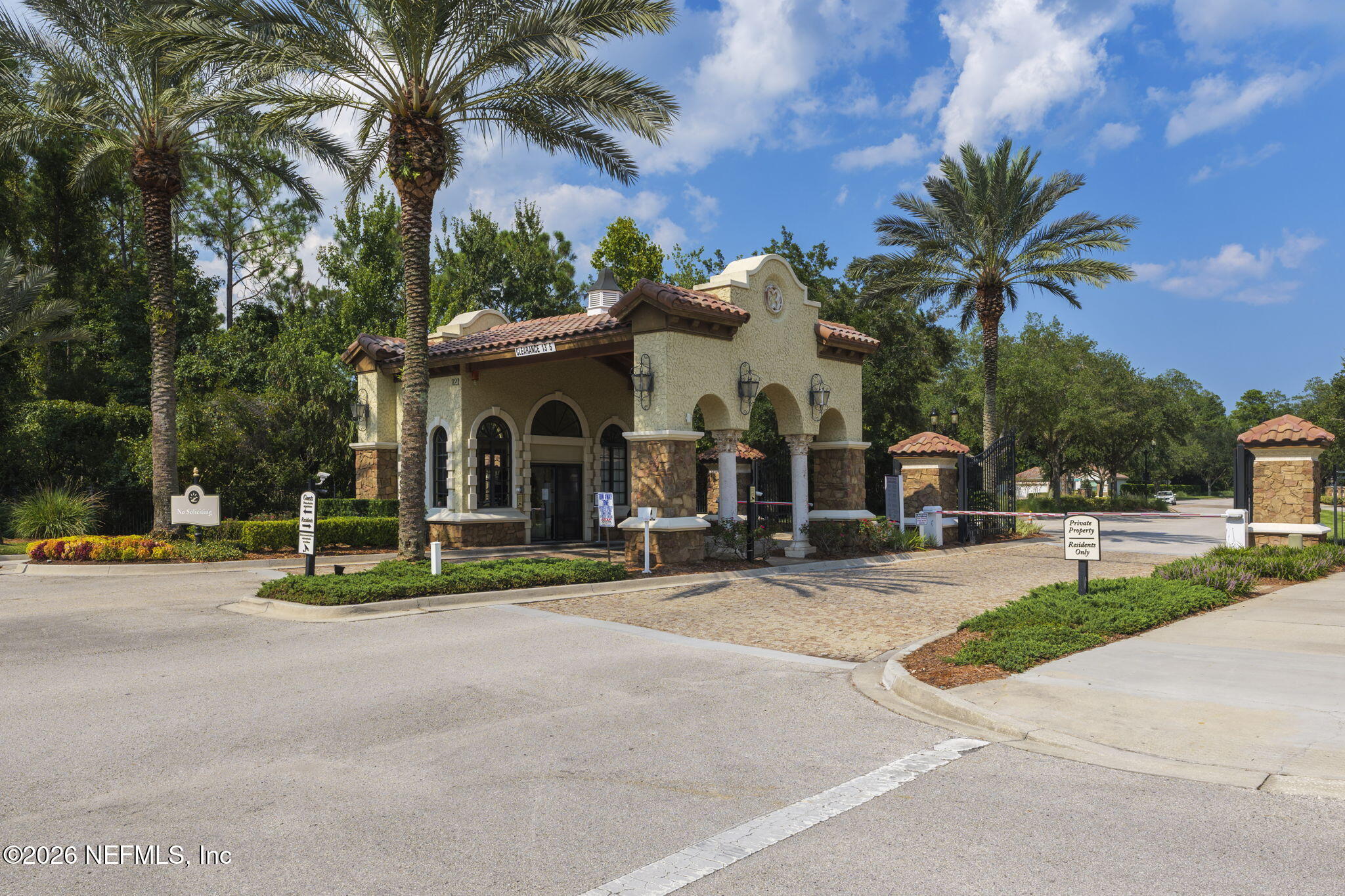 646 RIVER RUN Boulevard