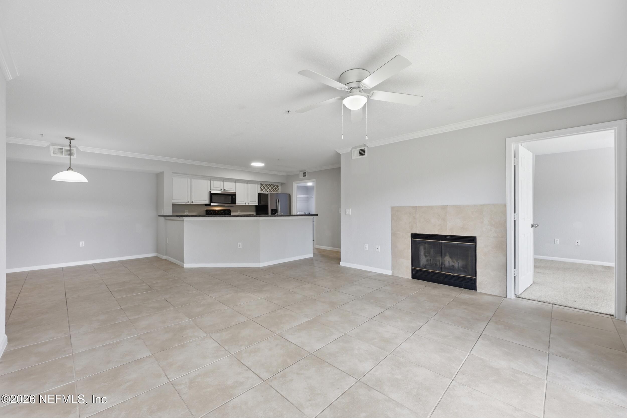 705 BOARDWALK Drive 412