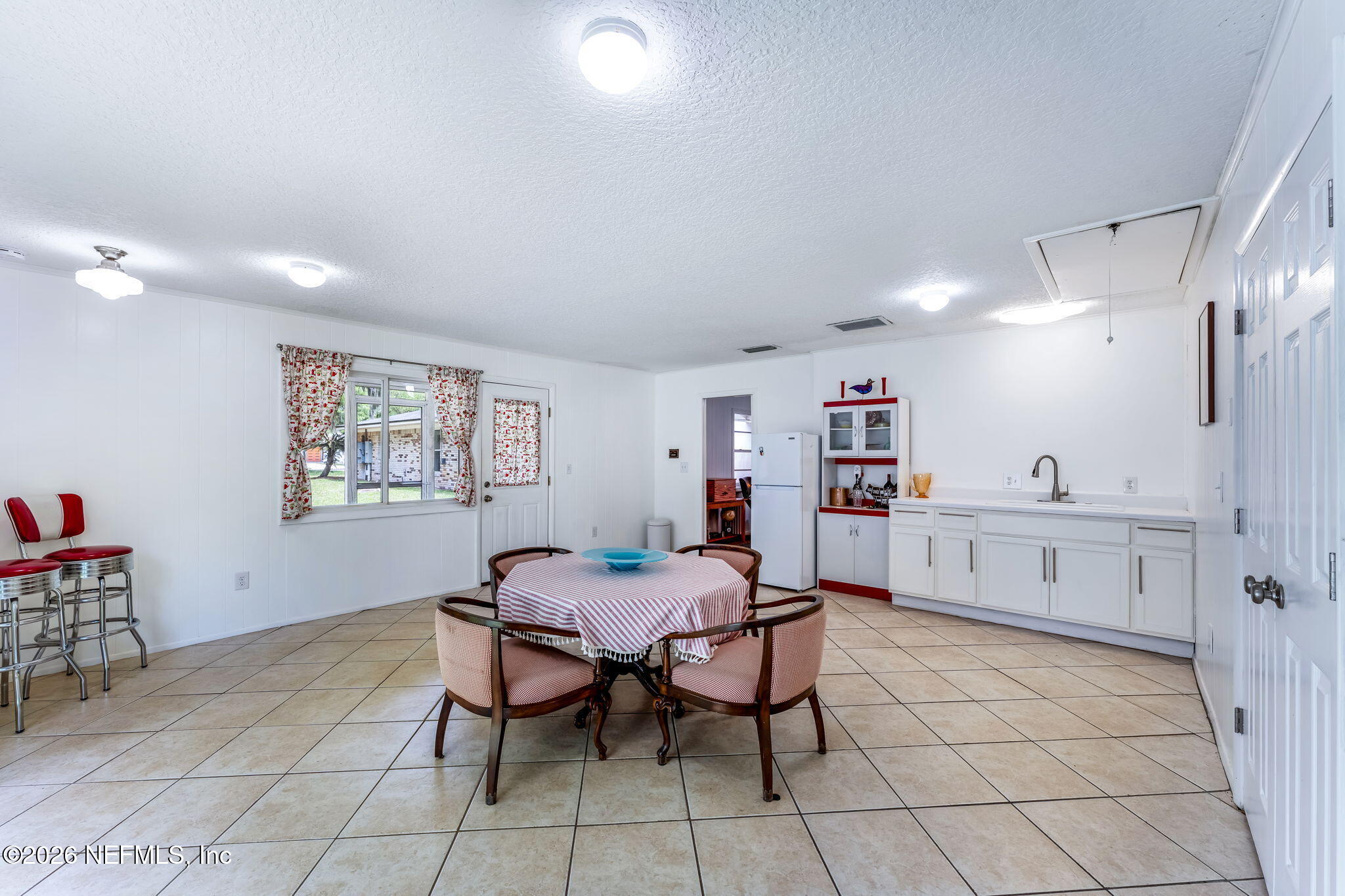 1414 BIG TREE Road