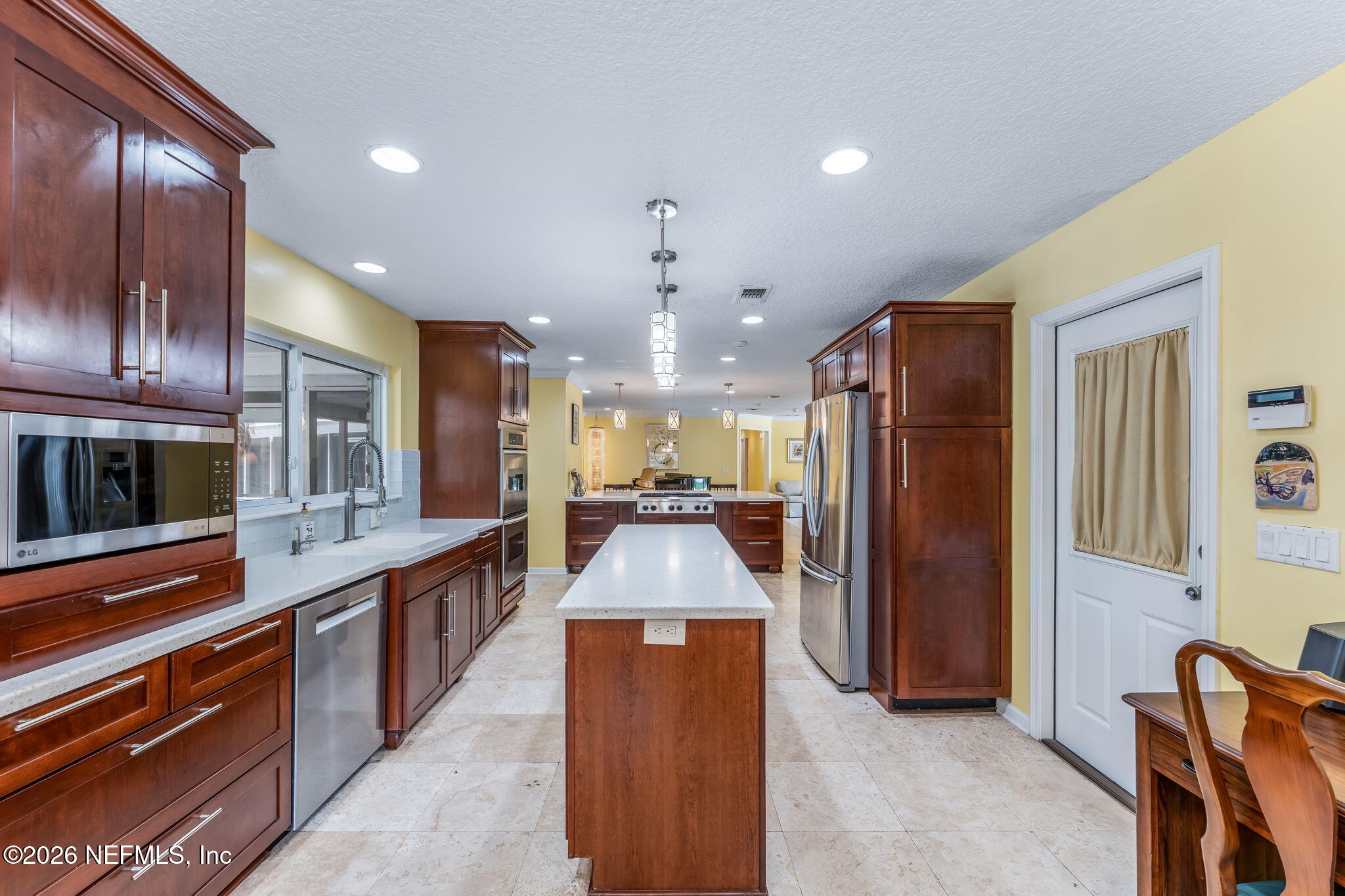 1414 BIG TREE Road
