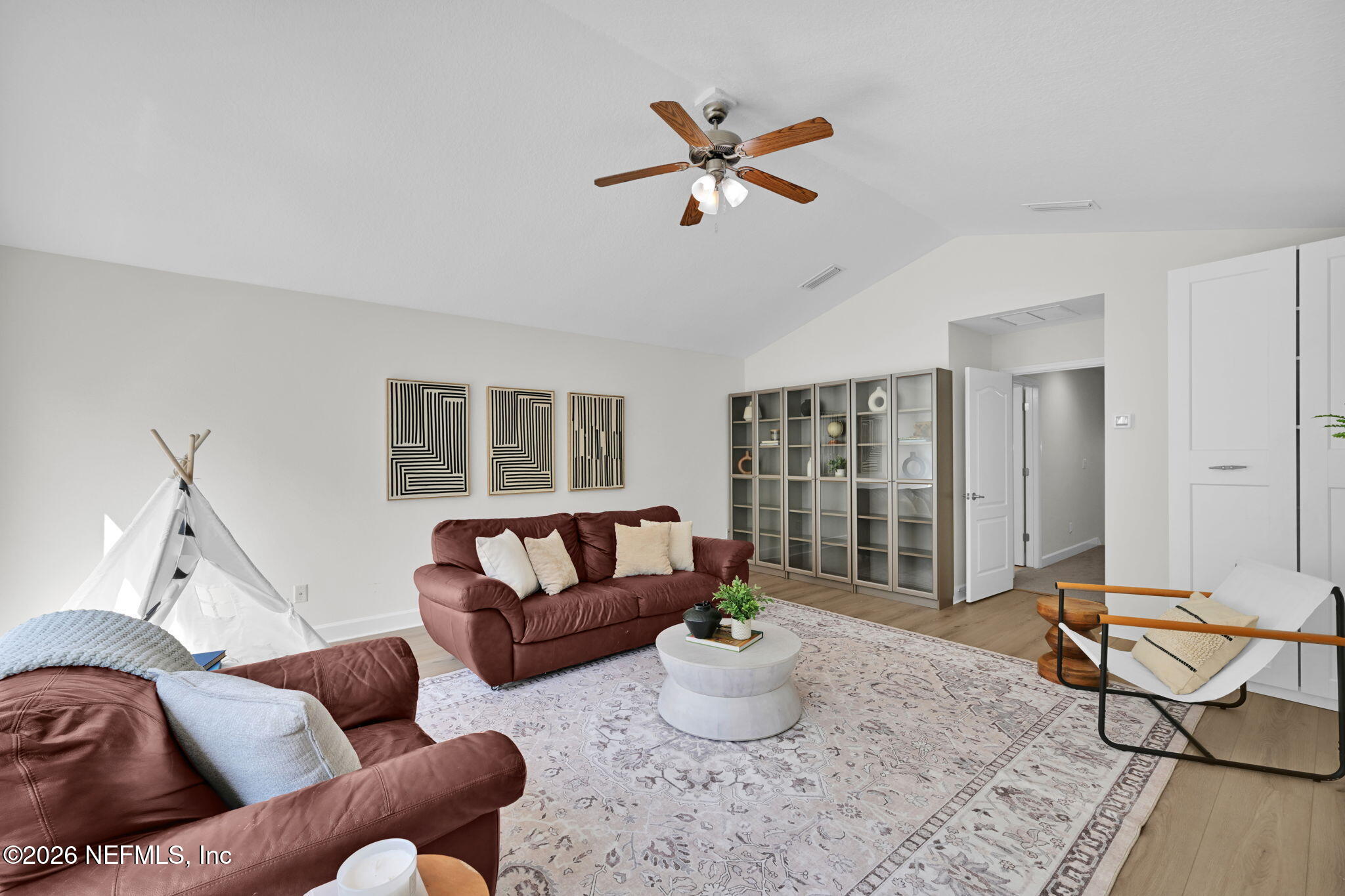 35 ROYAL LAKE Drive