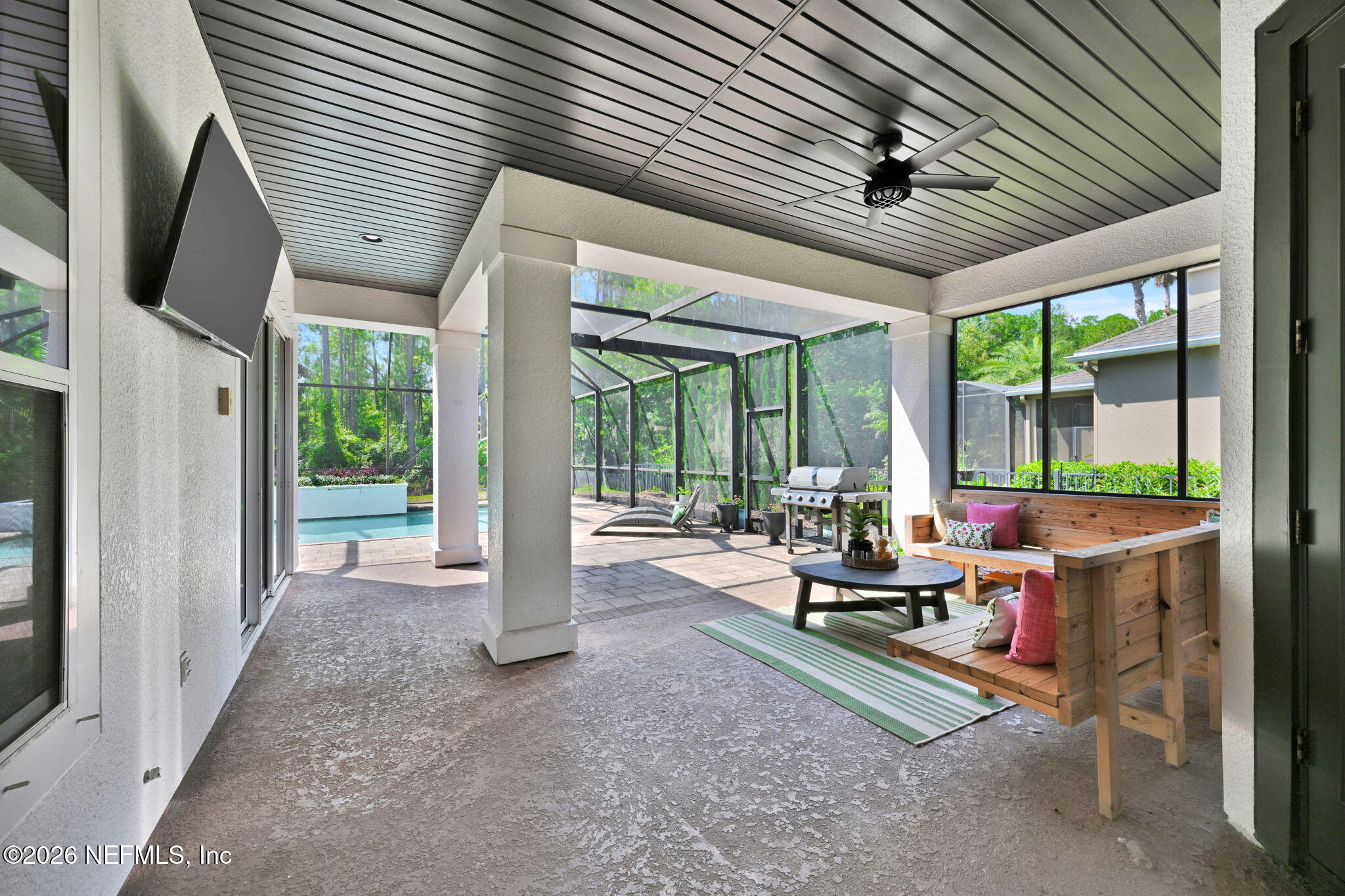 35 ROYAL LAKE Drive