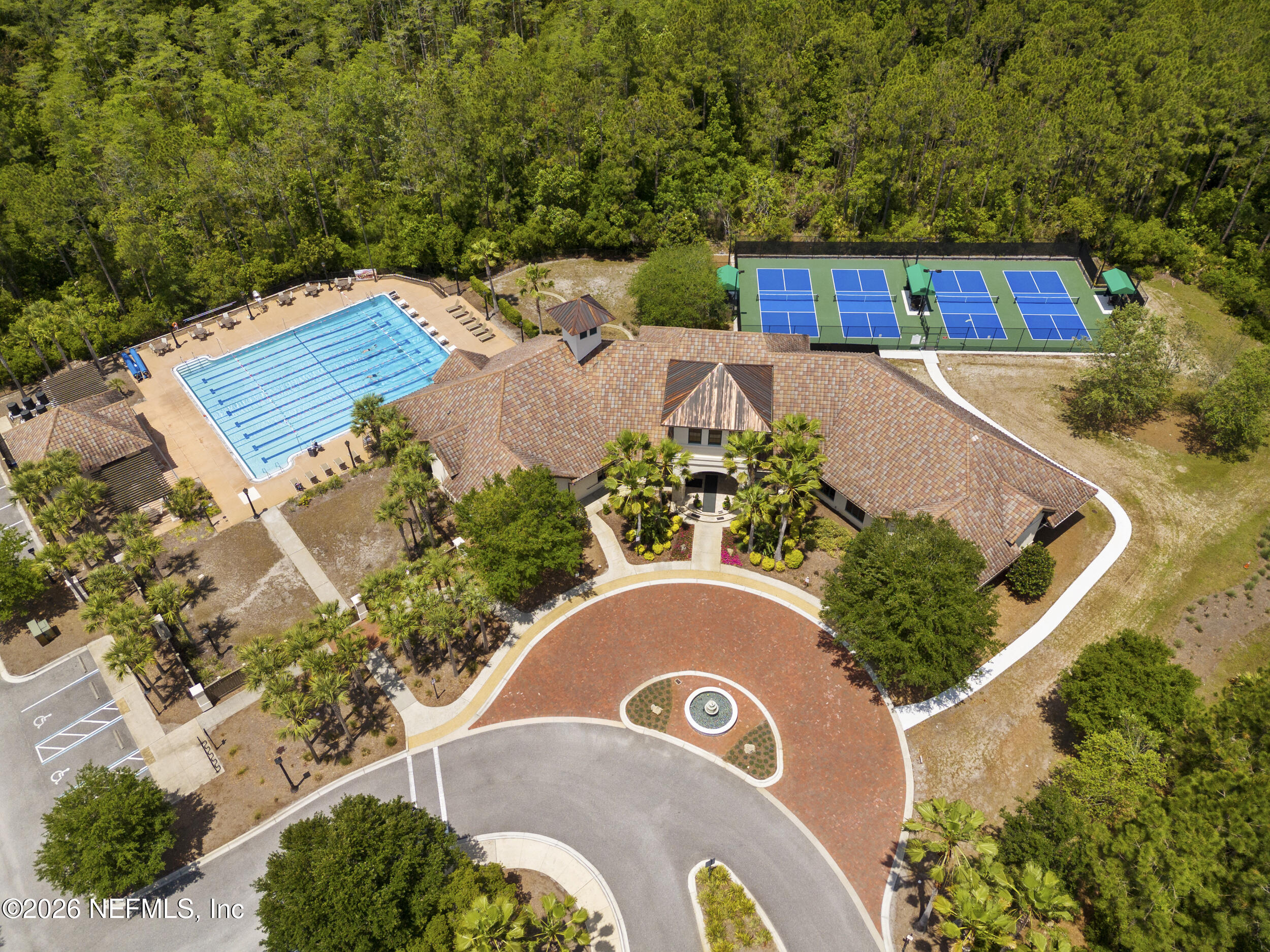 654 S LOOP Parkway, St. Augustine