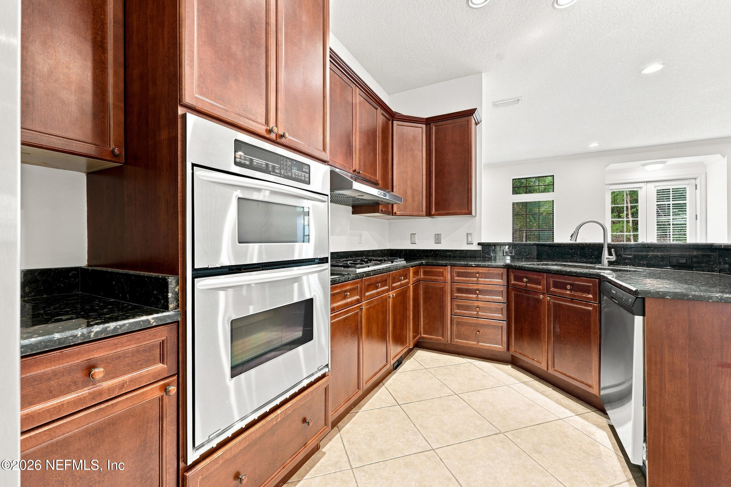 654 S LOOP Parkway, St. Augustine