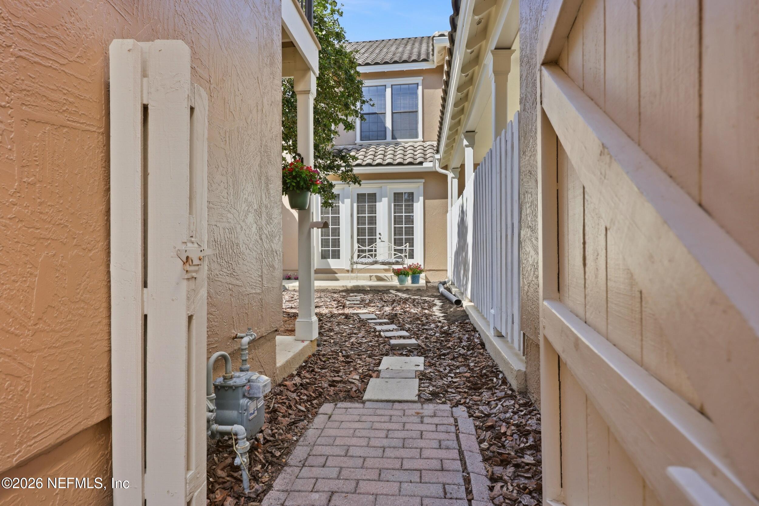 654 S LOOP Parkway, St. Augustine