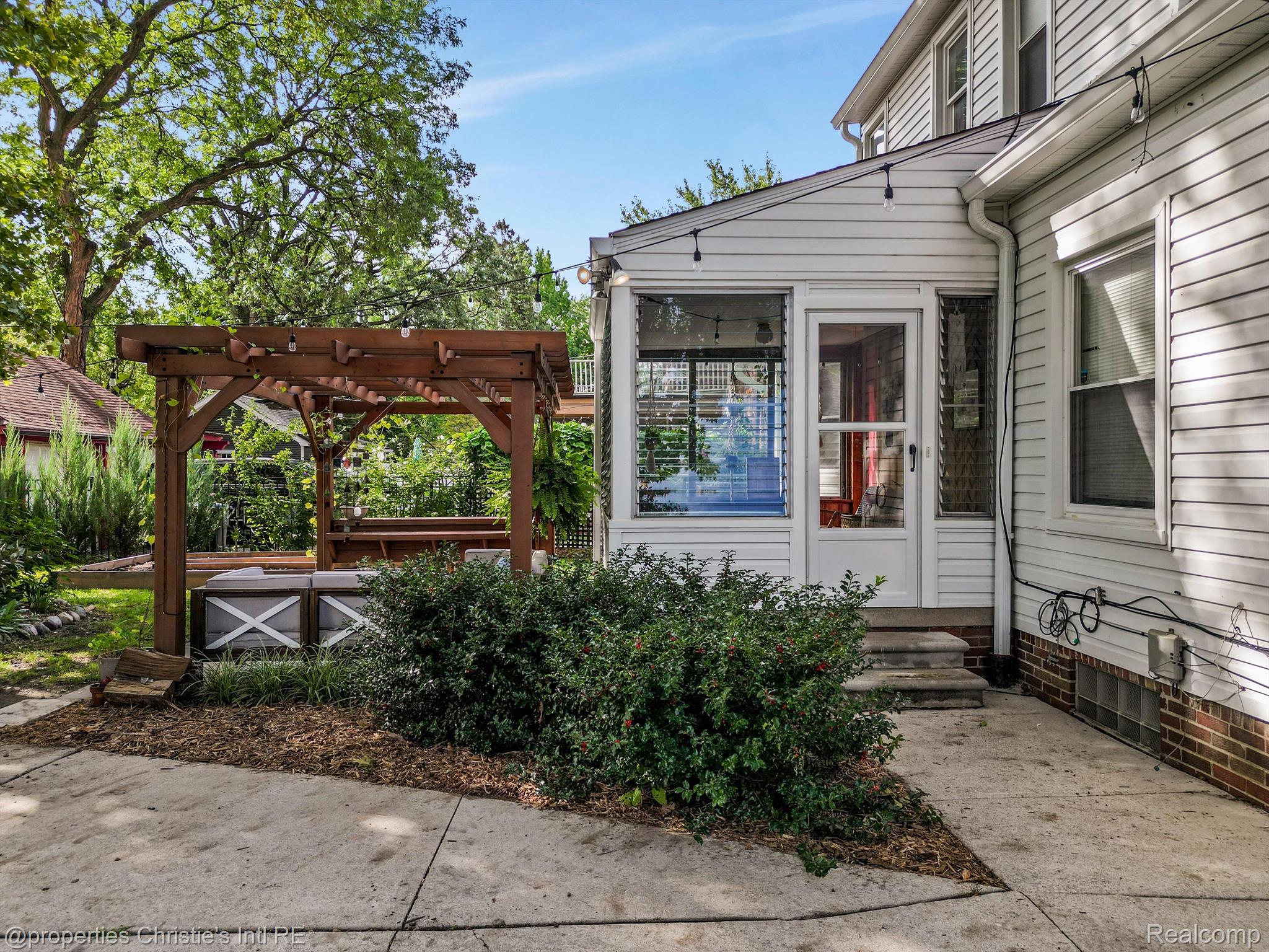 16726 Edinborough Road