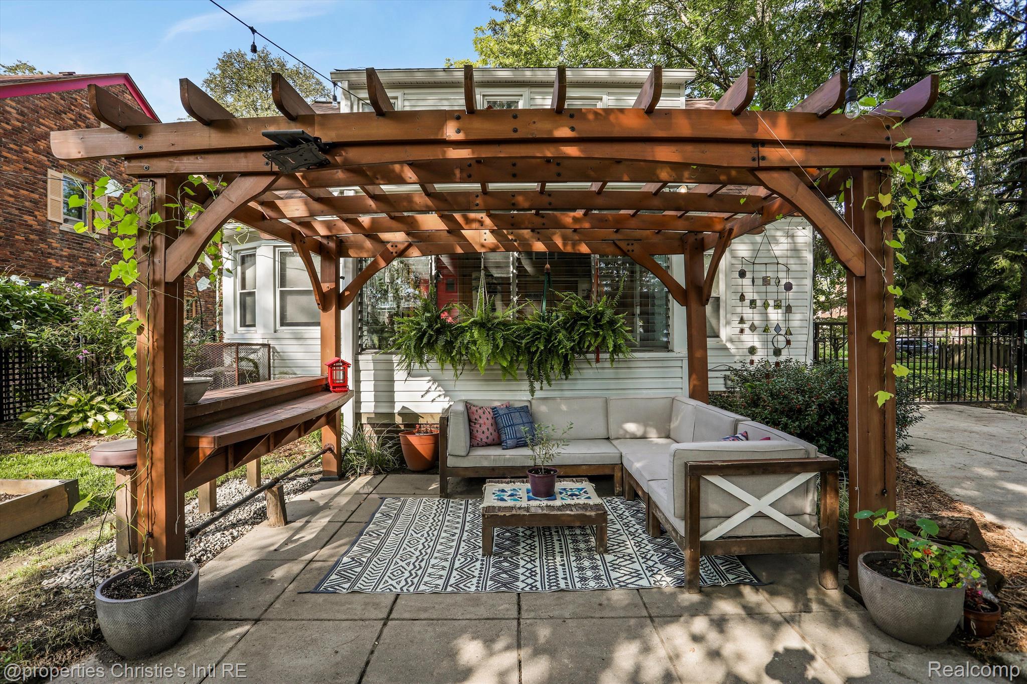 16726 Edinborough Road