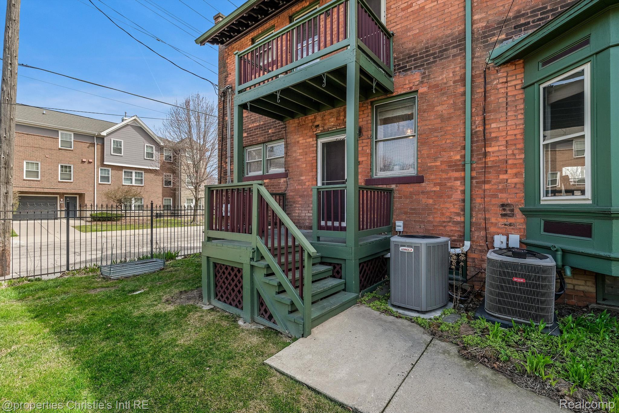 459 E Ferry Street