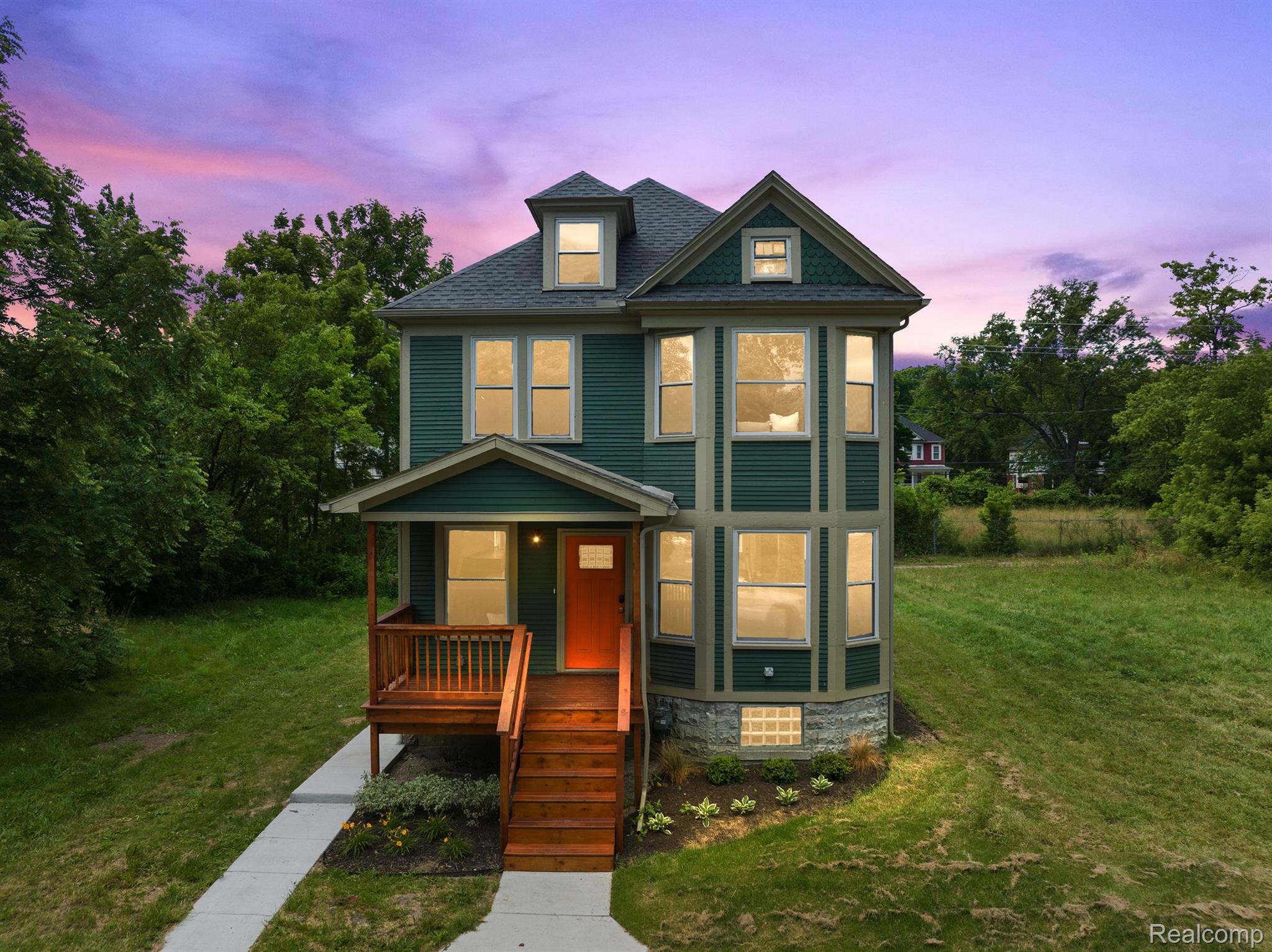 2481 Townsend Street