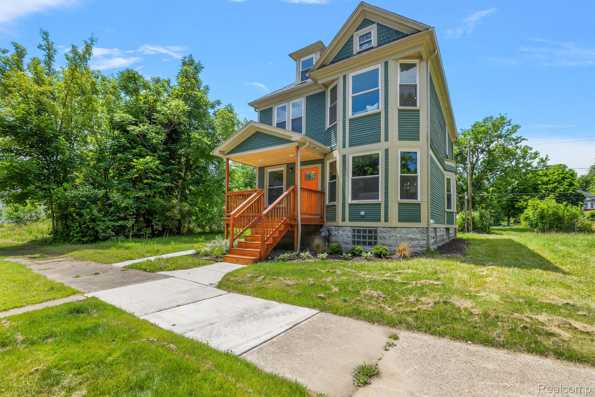 2481 Townsend Street