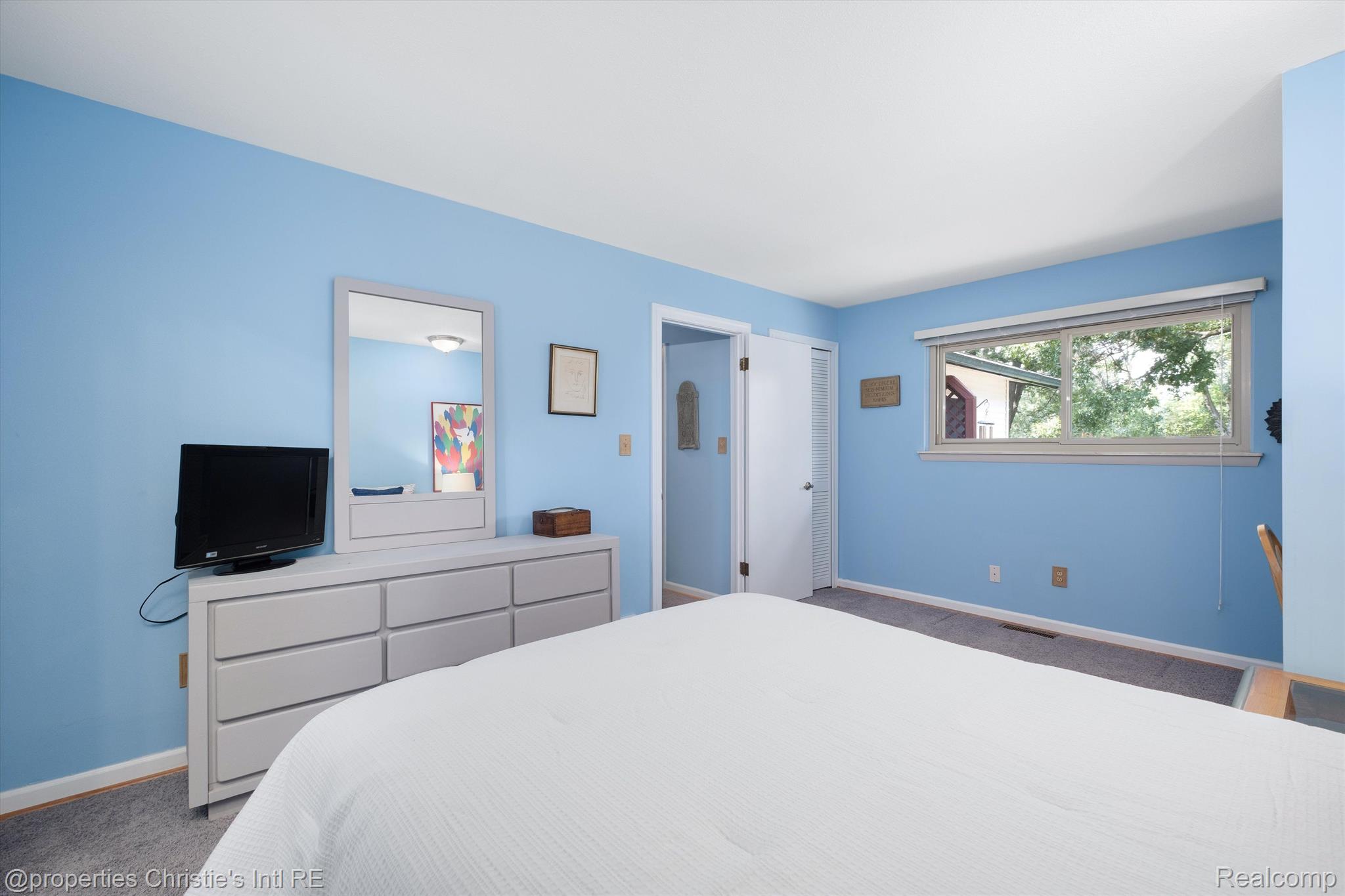 920 Intervale Court