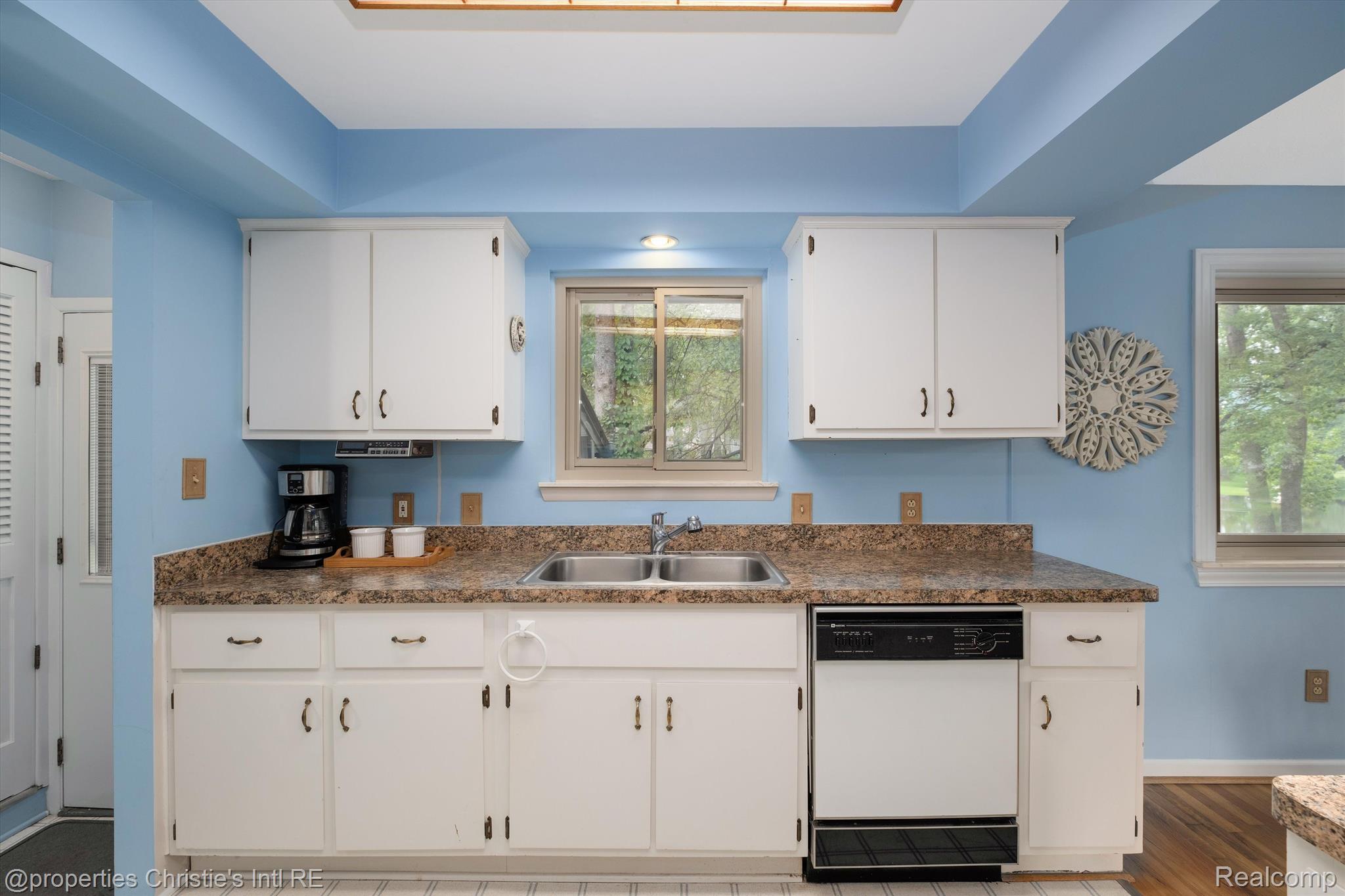 920 Intervale Court