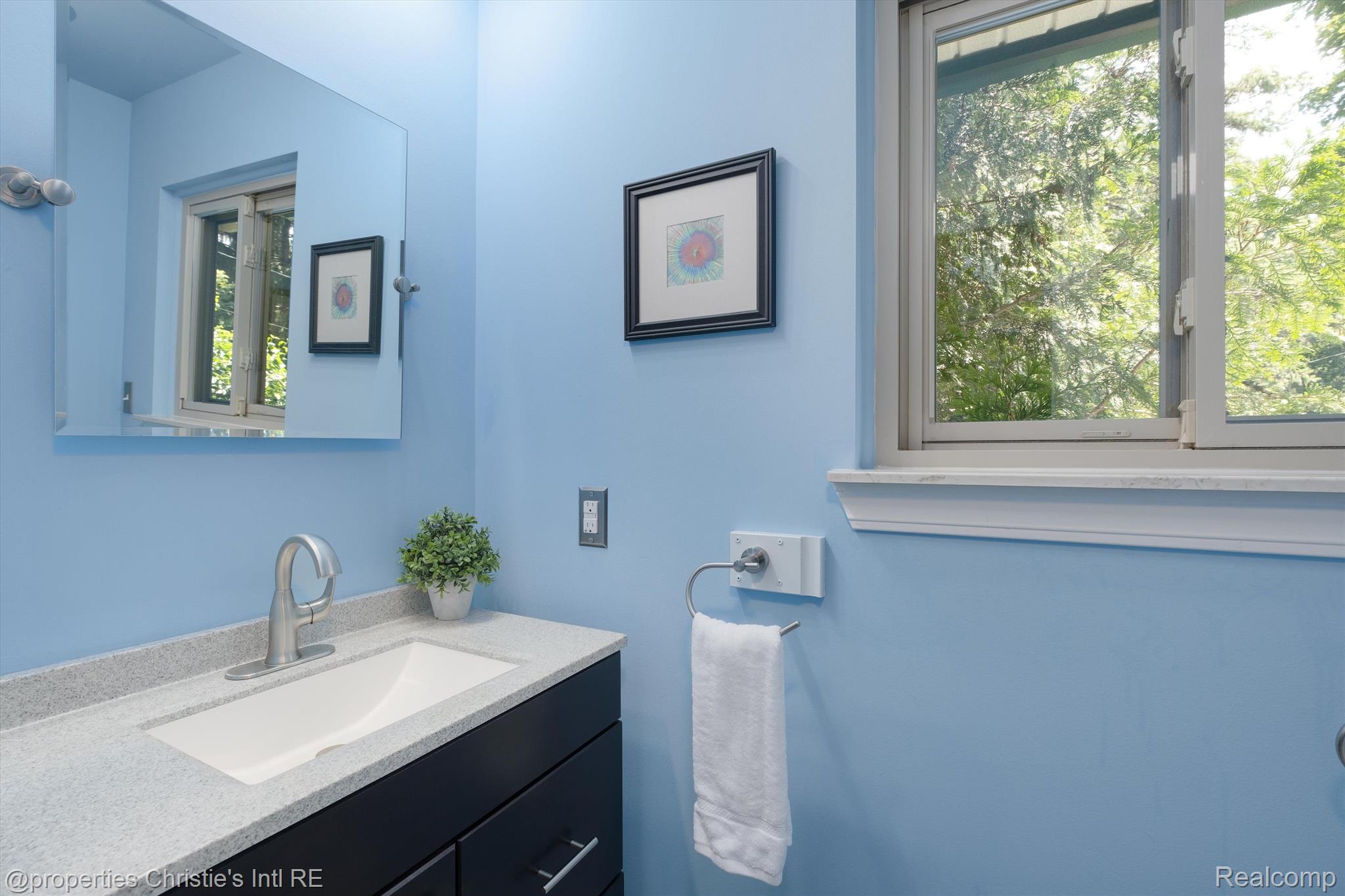 920 Intervale Court