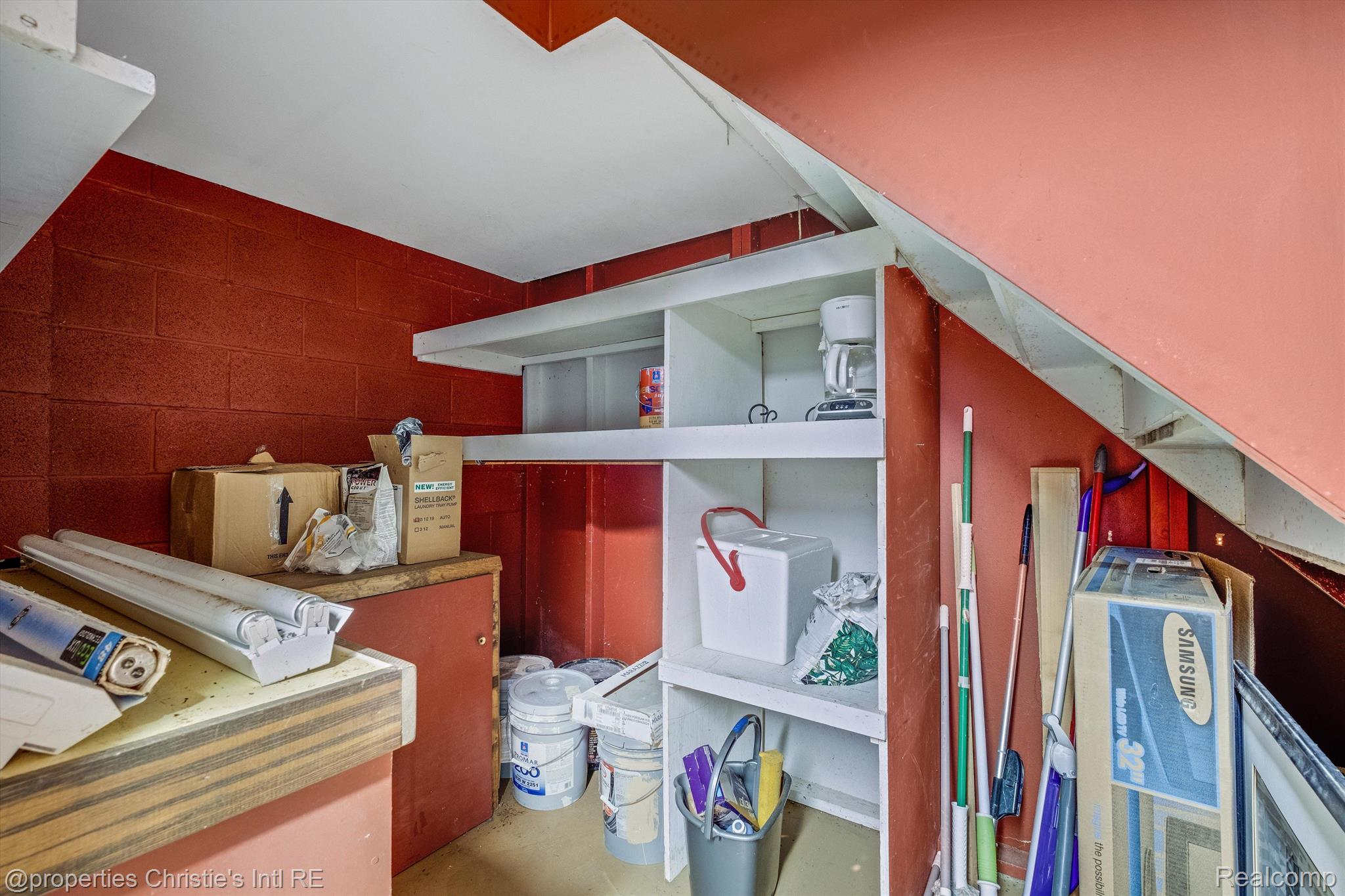 920 Intervale Court