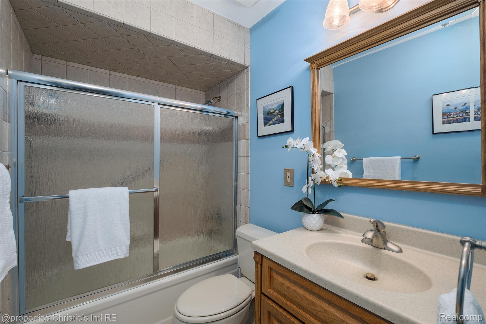 920 Intervale Court