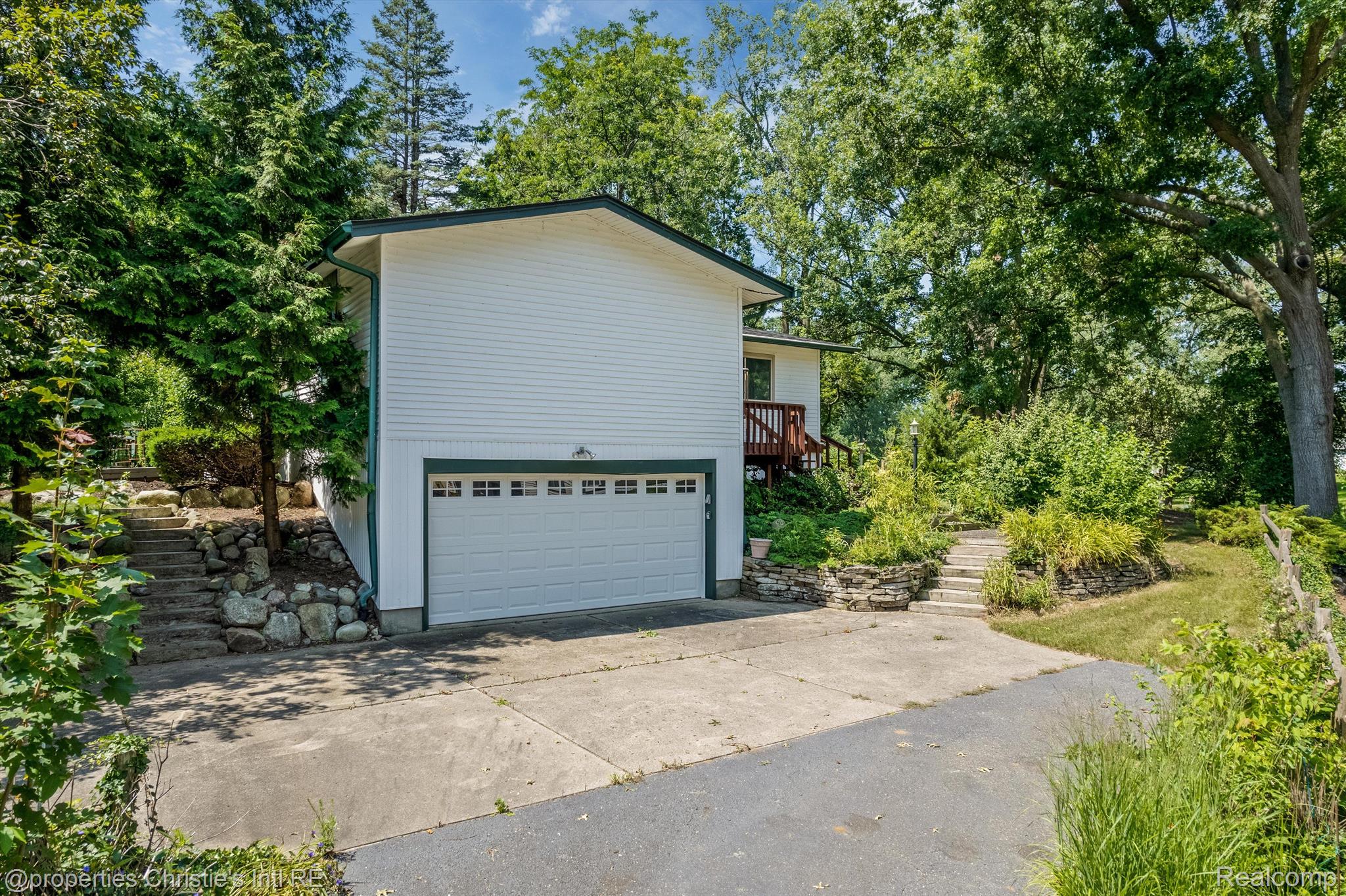 920 Intervale Court