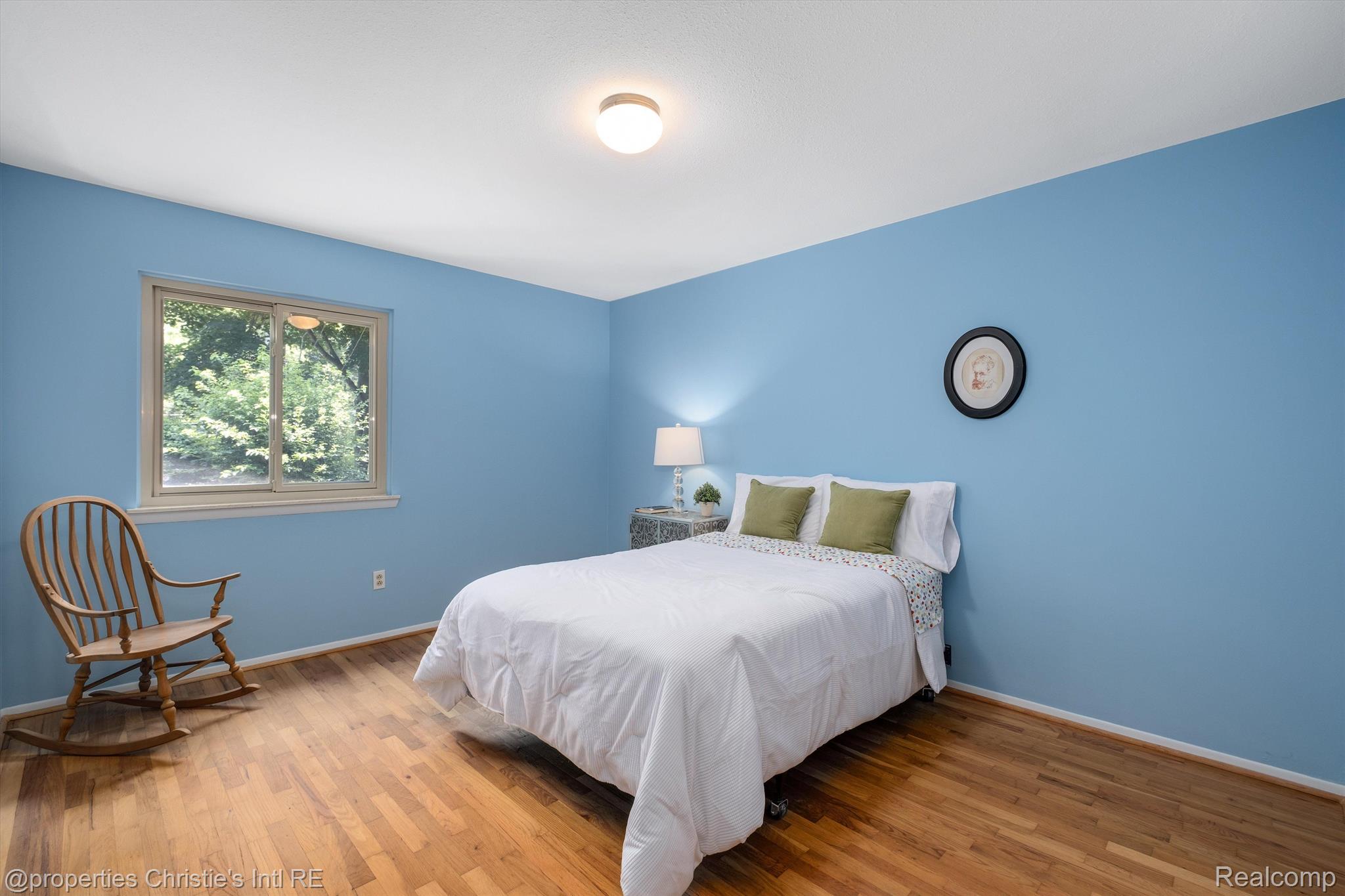 920 Intervale Court