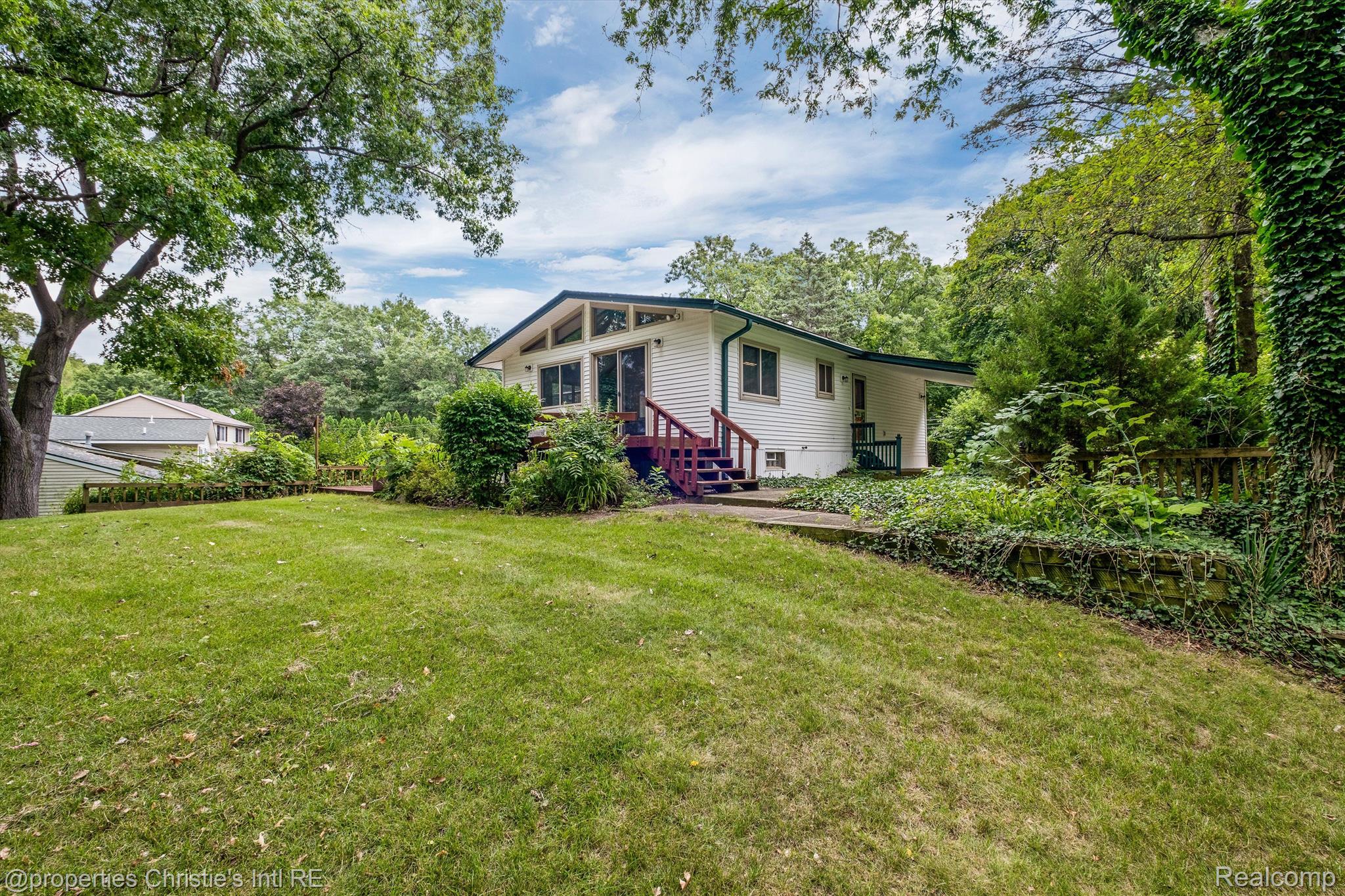 920 Intervale Court