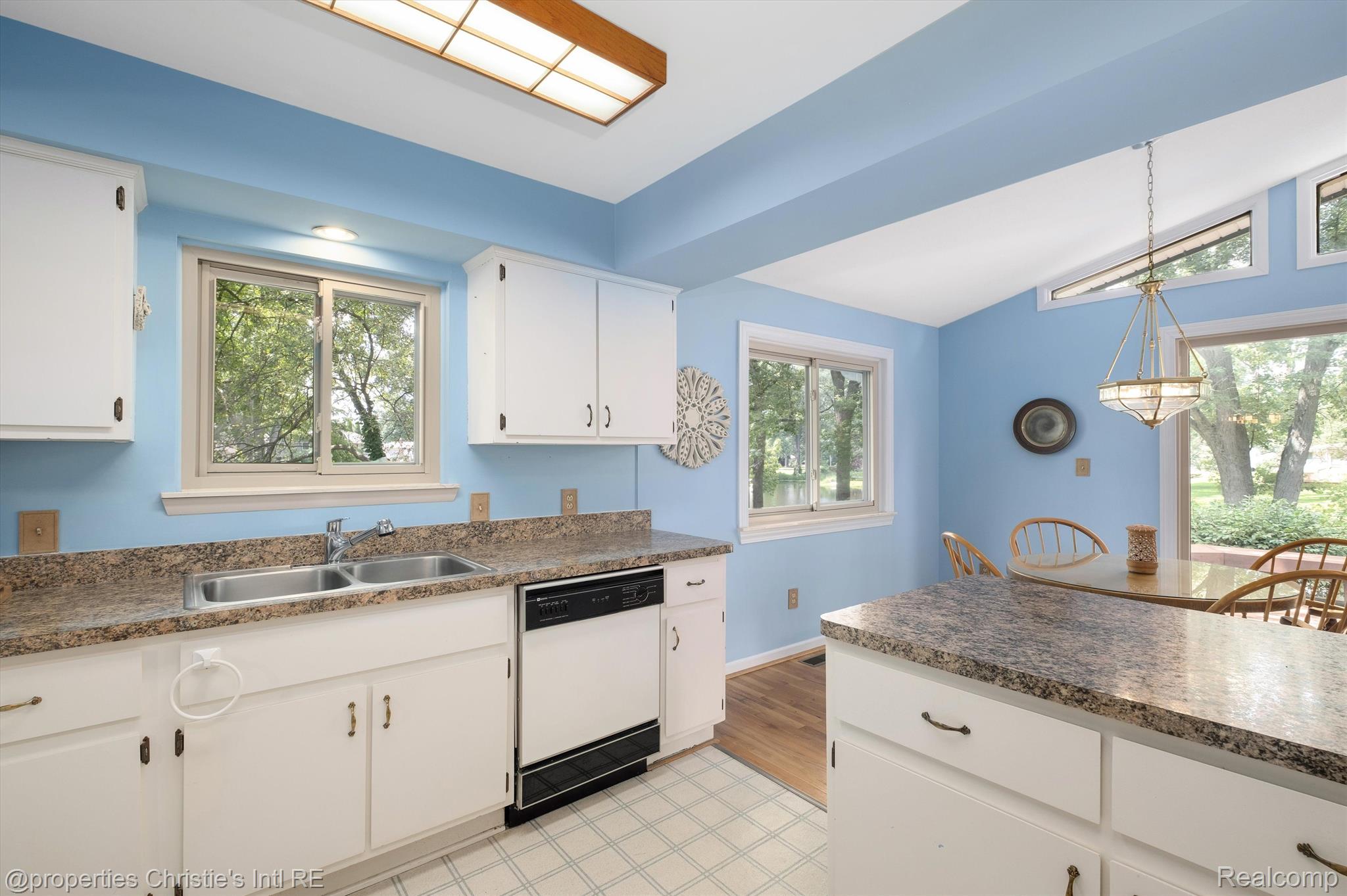 920 Intervale Court