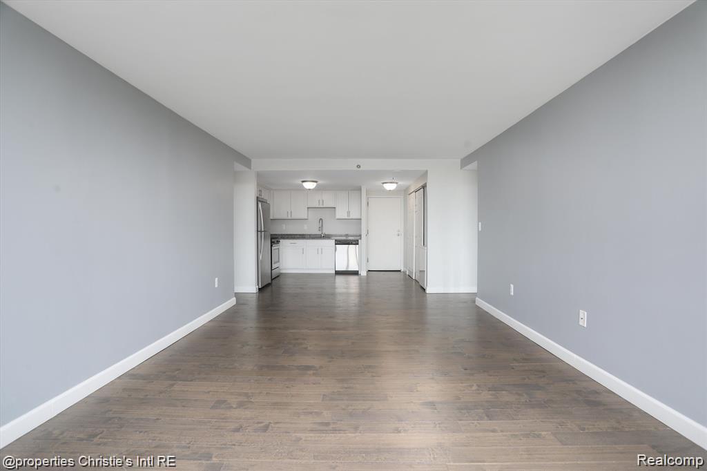 250 E Harbortown Drive 506