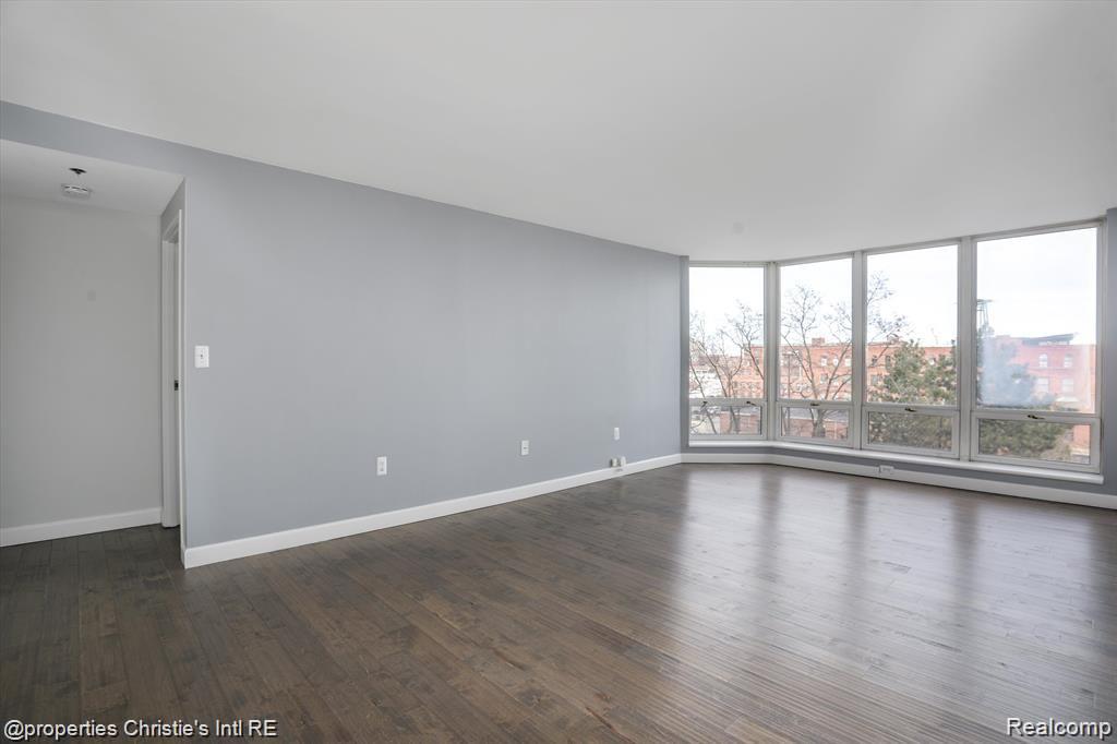 250 E Harbortown Drive 506
