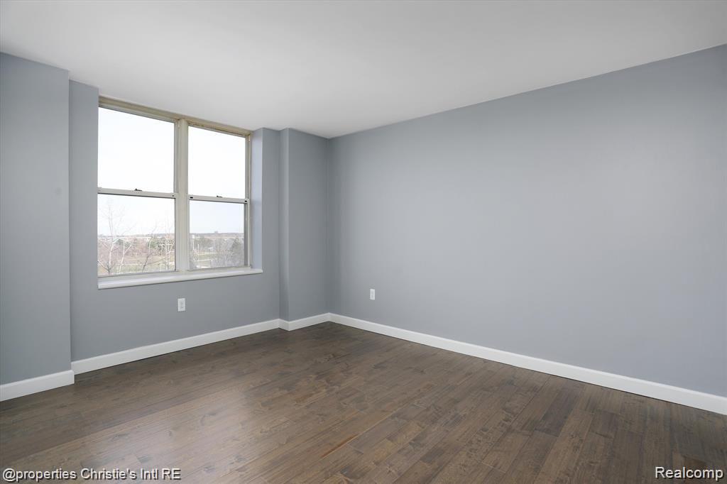250 E Harbortown Drive 506