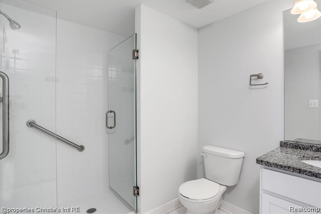 250 E Harbortown Drive 506