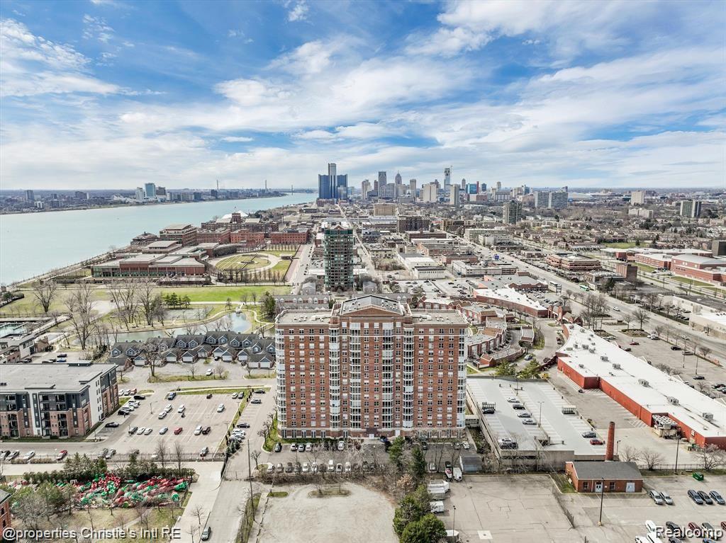 250 E Harbortown Drive 506