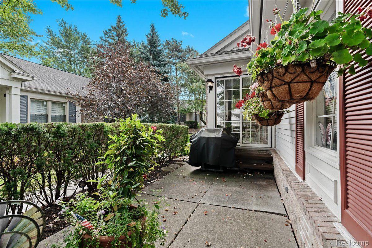 7581 Danbury Circle