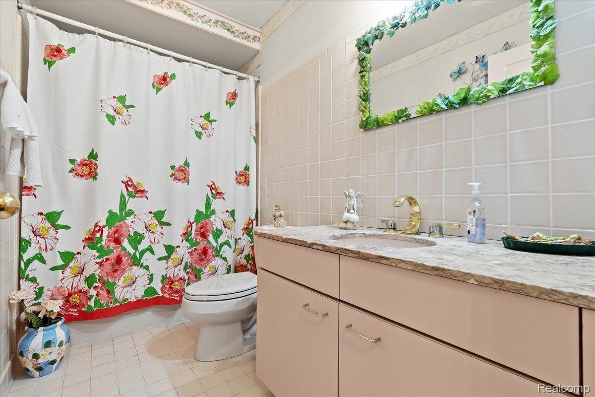 7581 Danbury Circle