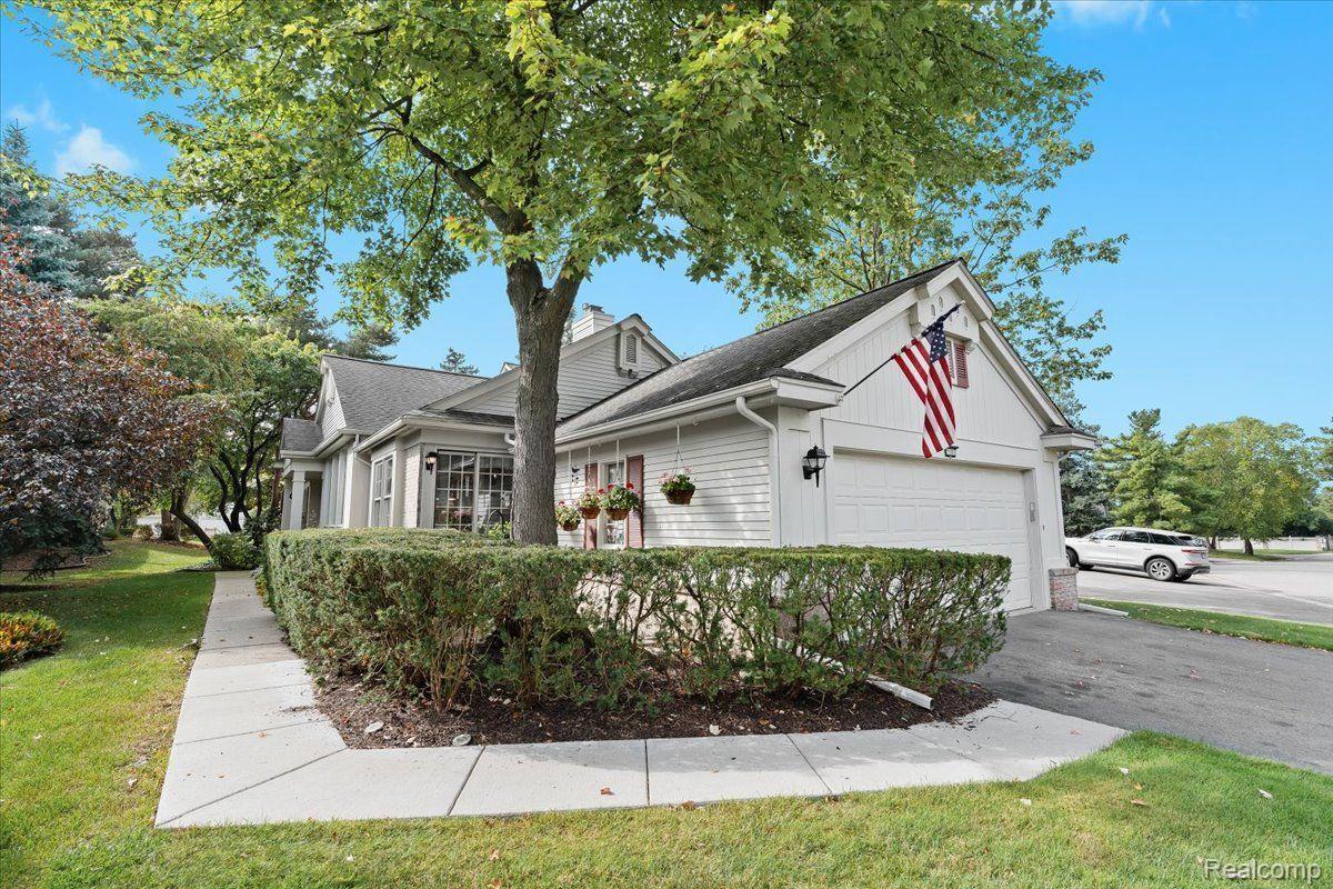 7581 Danbury Circle