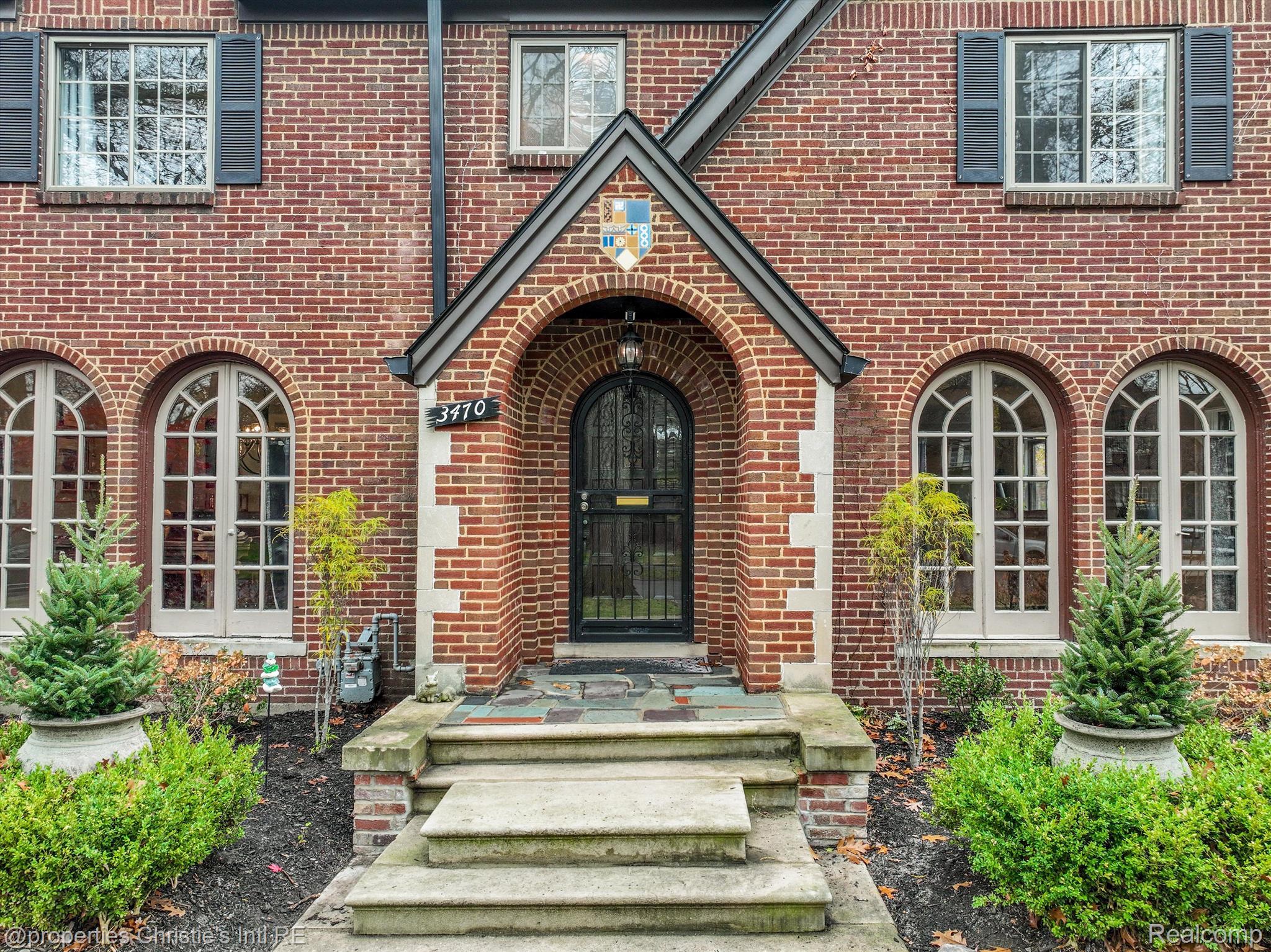 3470 Cambridge Avenue