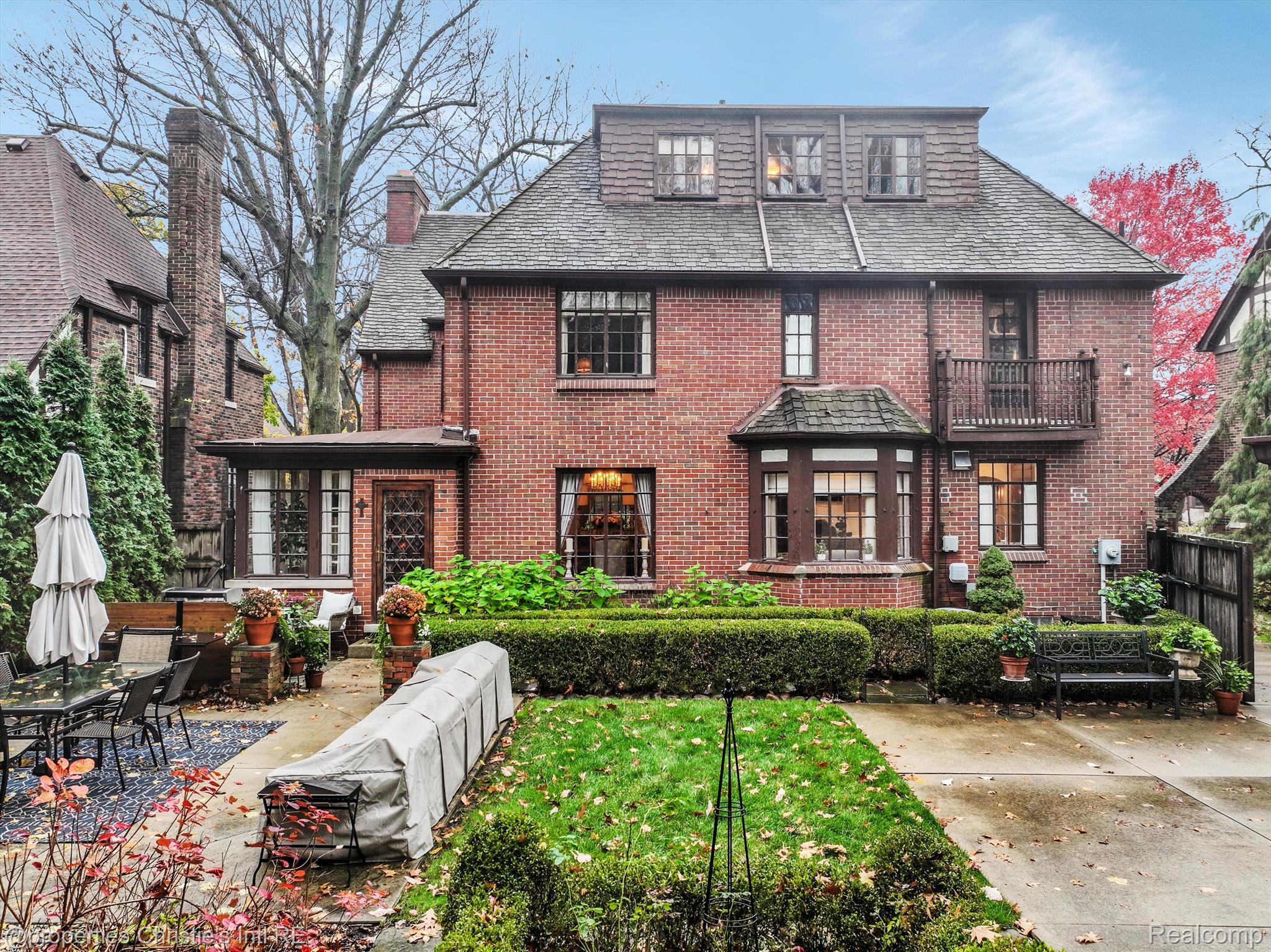 19232 Berkeley Road