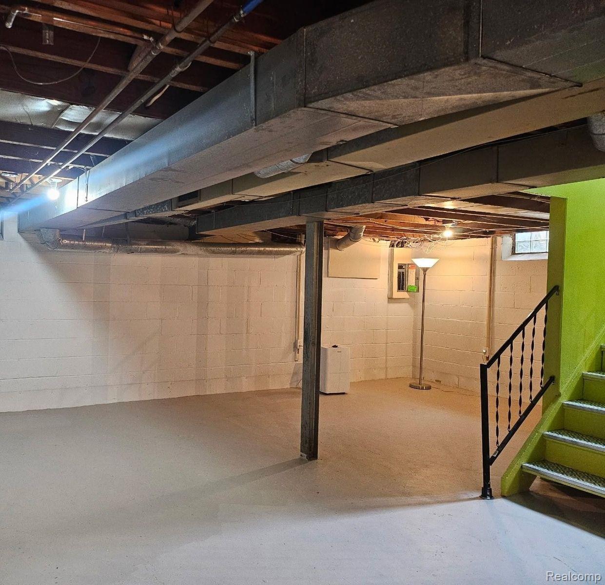 1615 FAIRCOURT Street