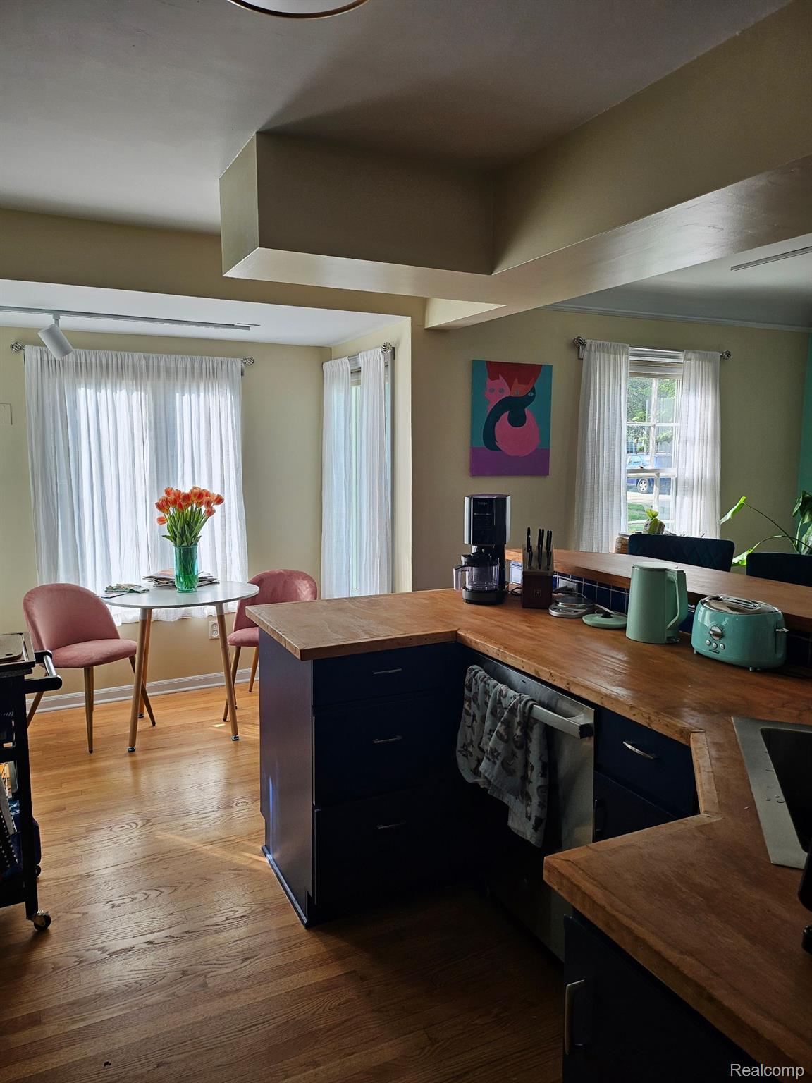 1615 FAIRCOURT Street